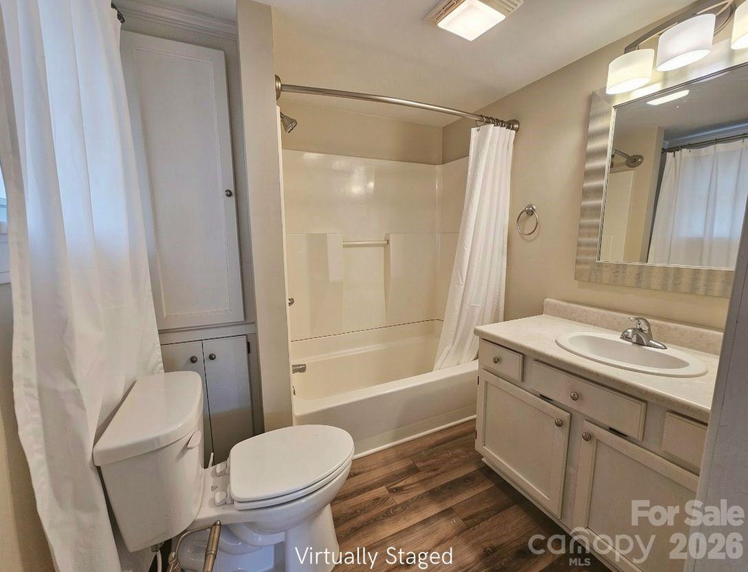 208 W Main Street Property Photo 19