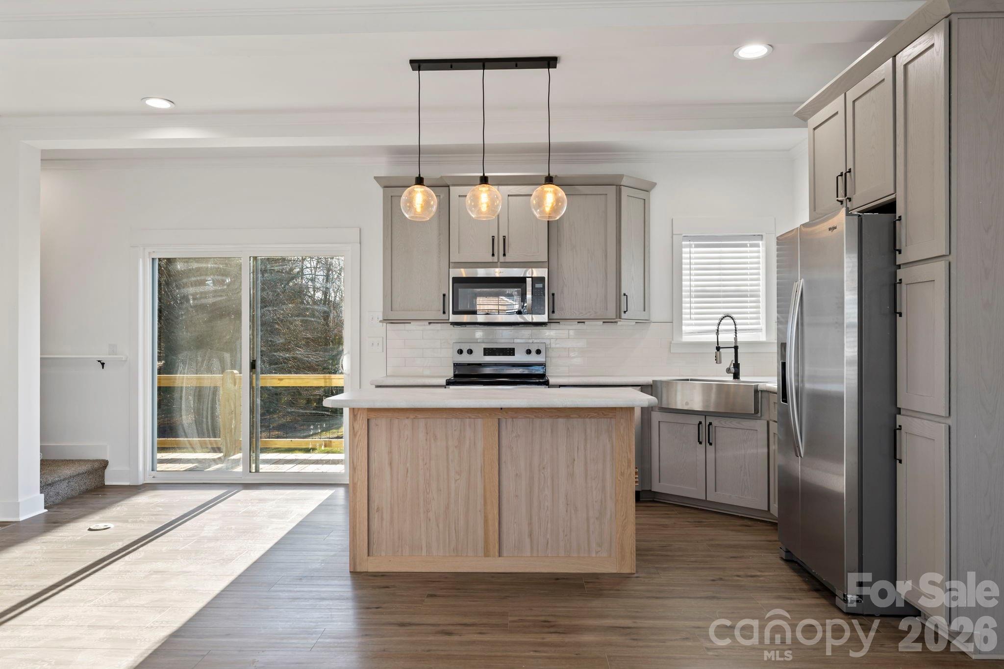 203 Southern Charm Road Property Photo 9