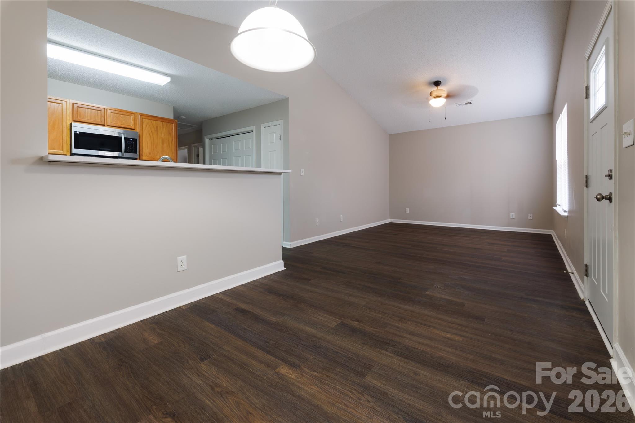 3208 Lasalle Street Property Photo 5