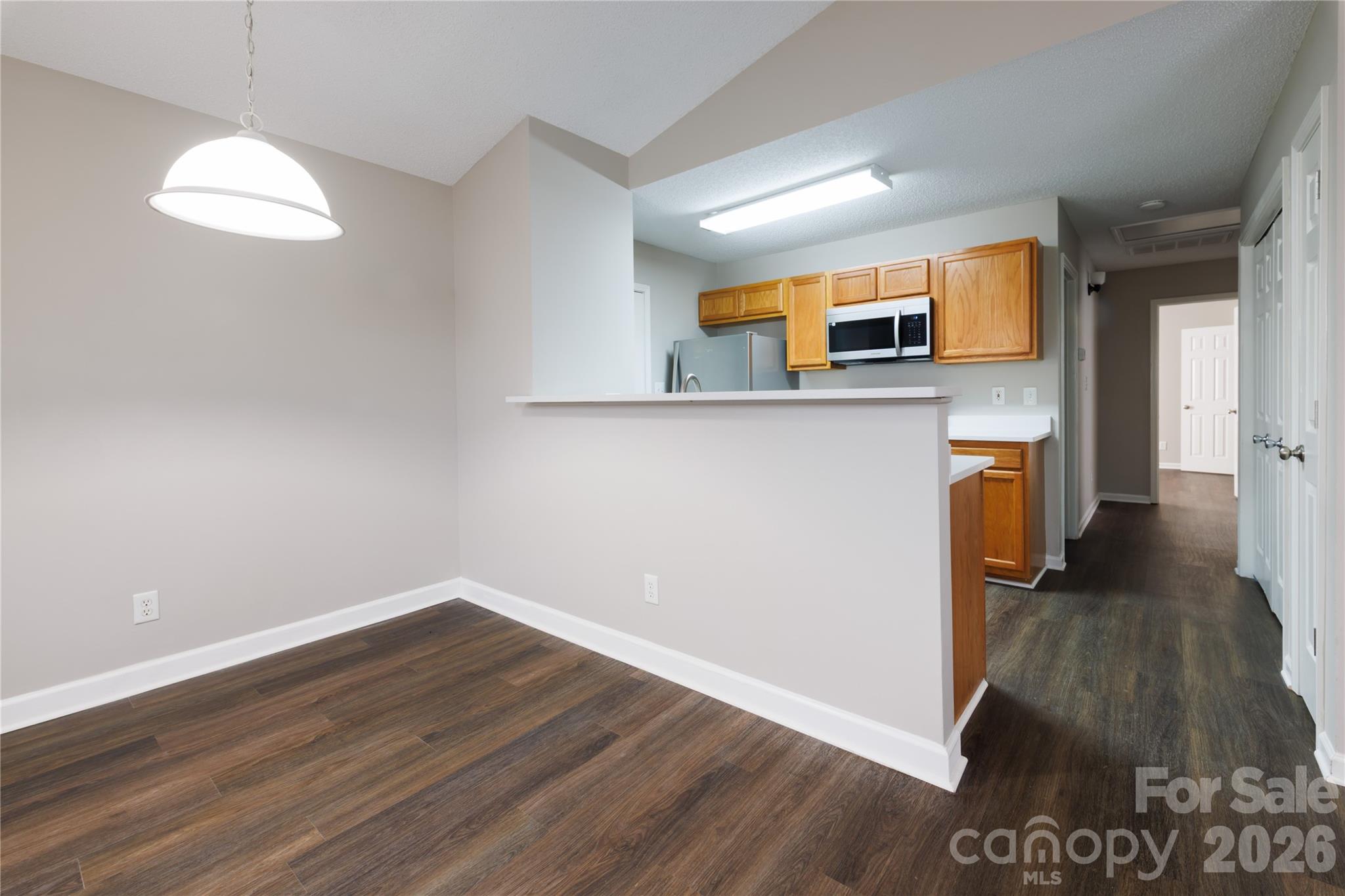 3208 Lasalle Street Property Photo 6