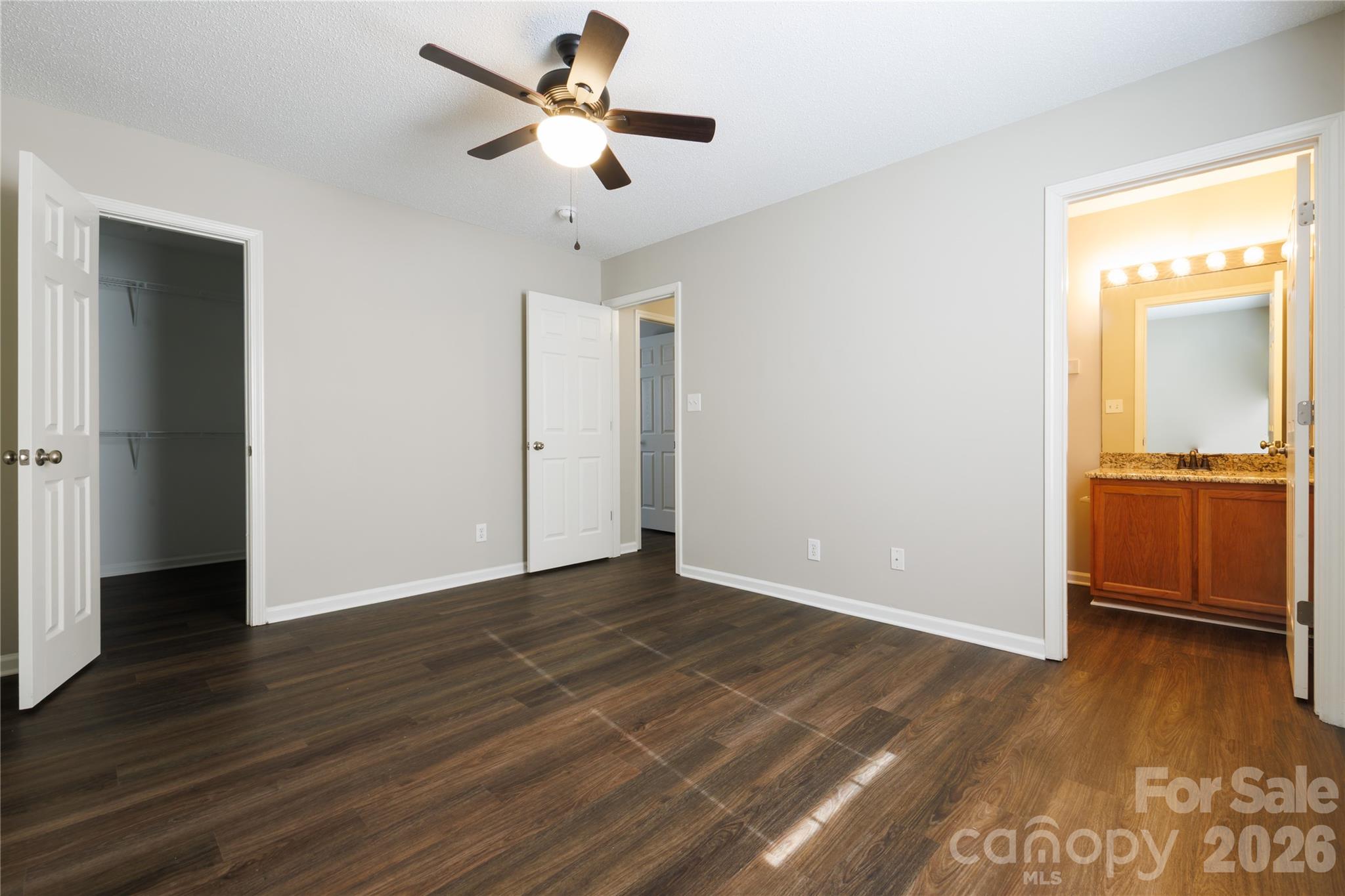 3208 Lasalle Street Property Photo 11