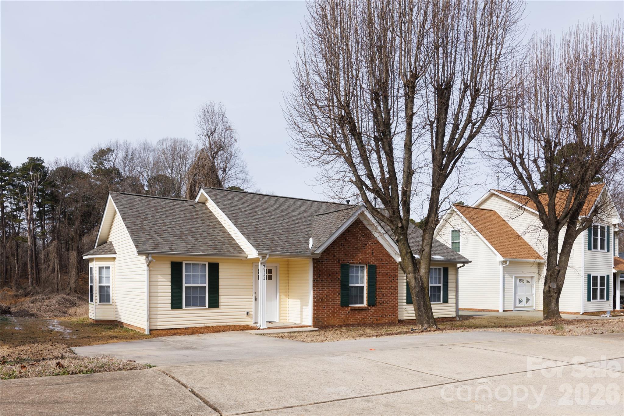7111 RUMPLE Road Property Photo 1