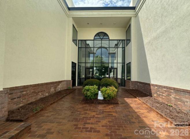 2101 Sardis Rd N Alt Road Property Photo 2