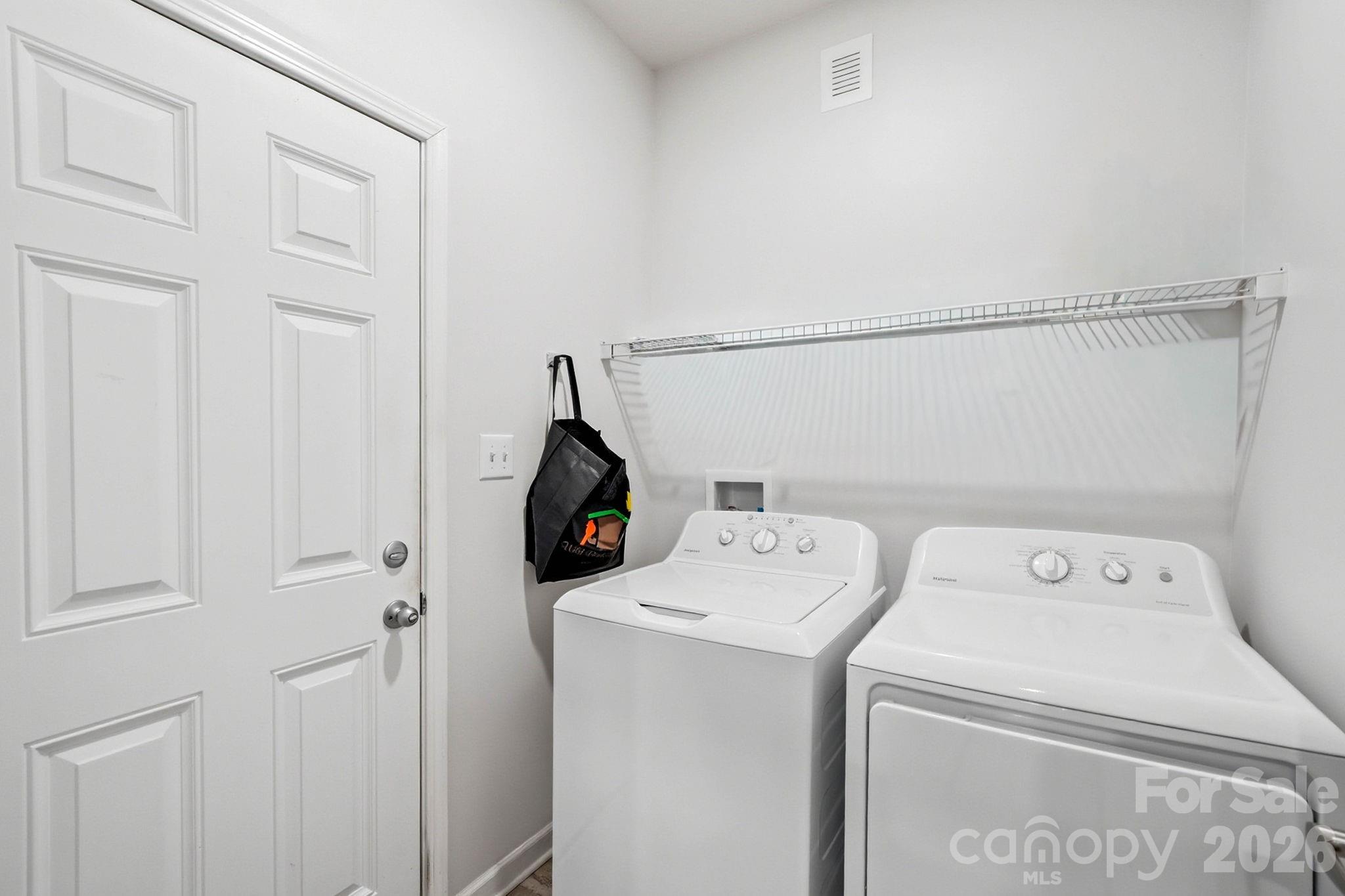 138 Lone Eagle Lane Property Photo 10