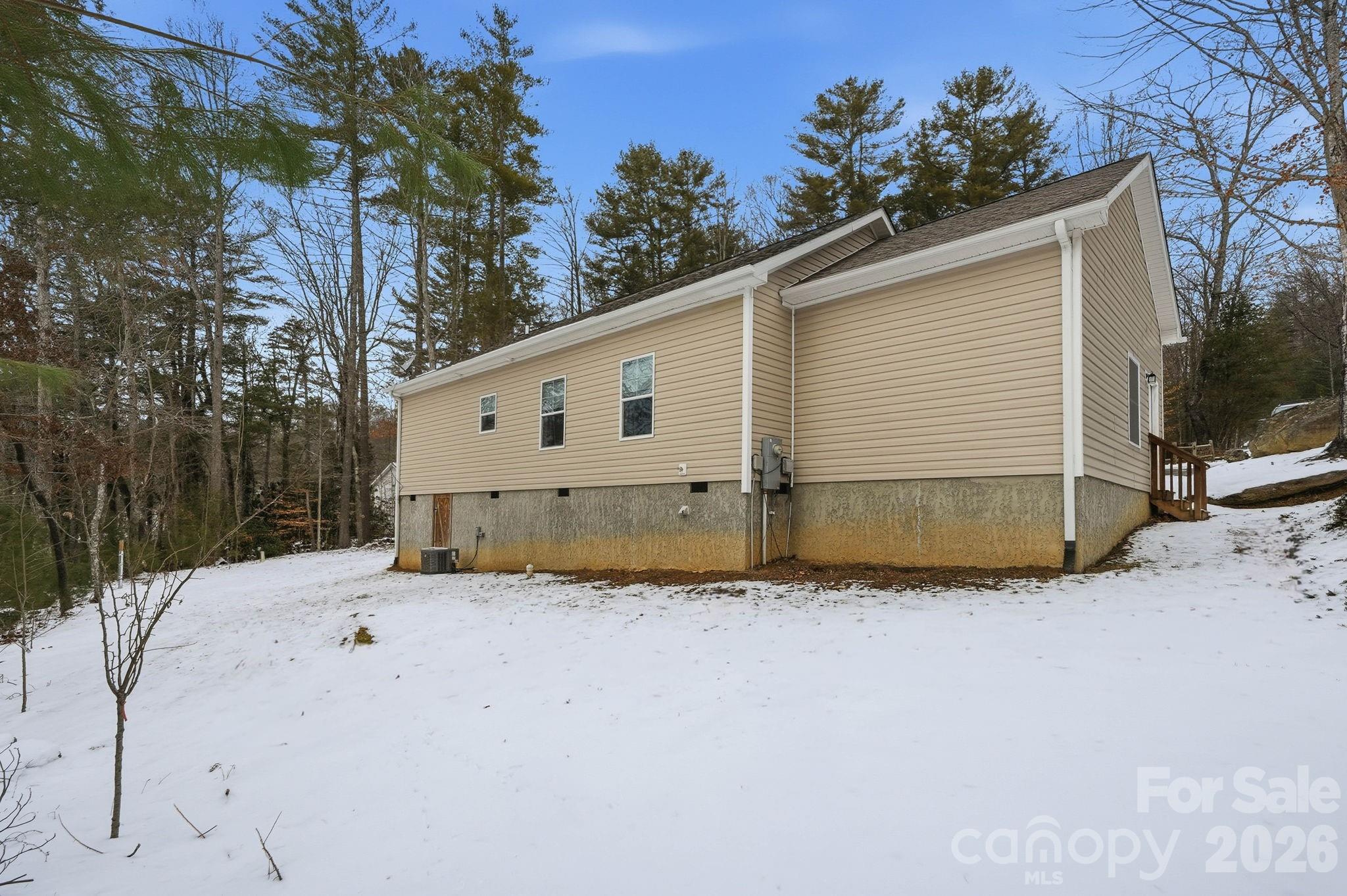 138 Lone Eagle Lane Property Photo 31