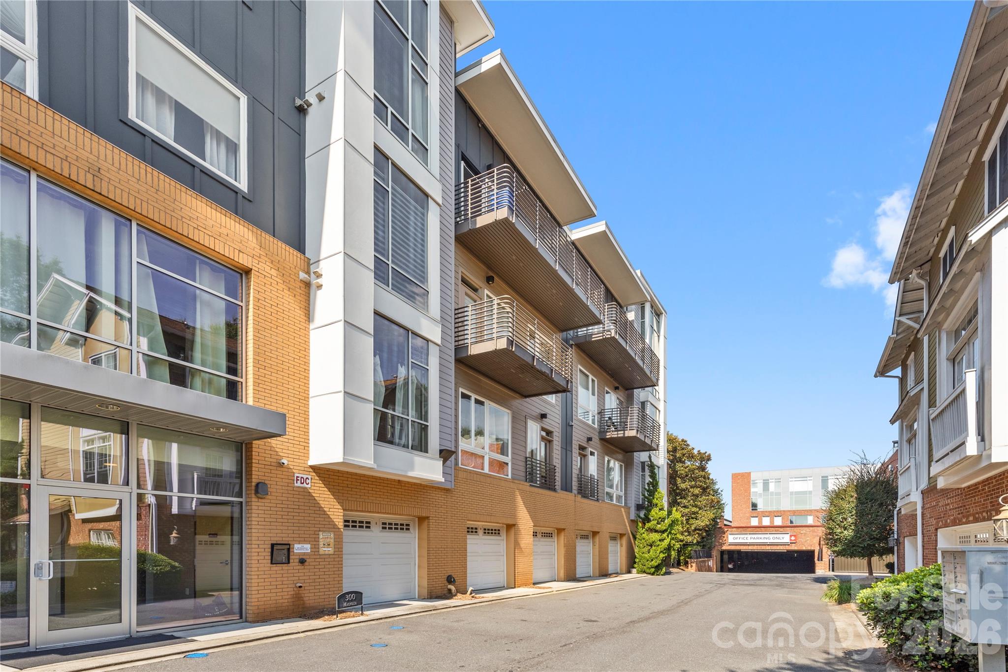 300 Magnolia Avenue 202 Property Photo 1
