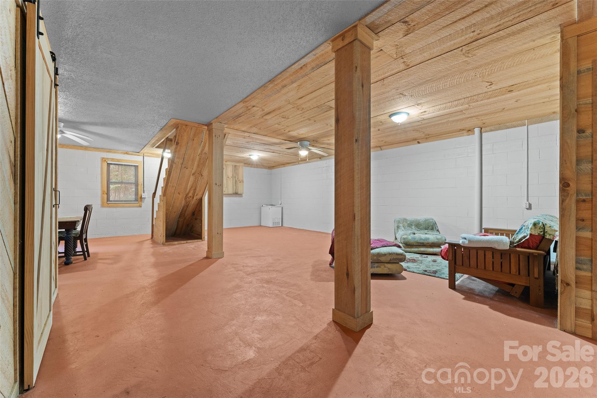 219 Kentwood Lane Property Photo 28