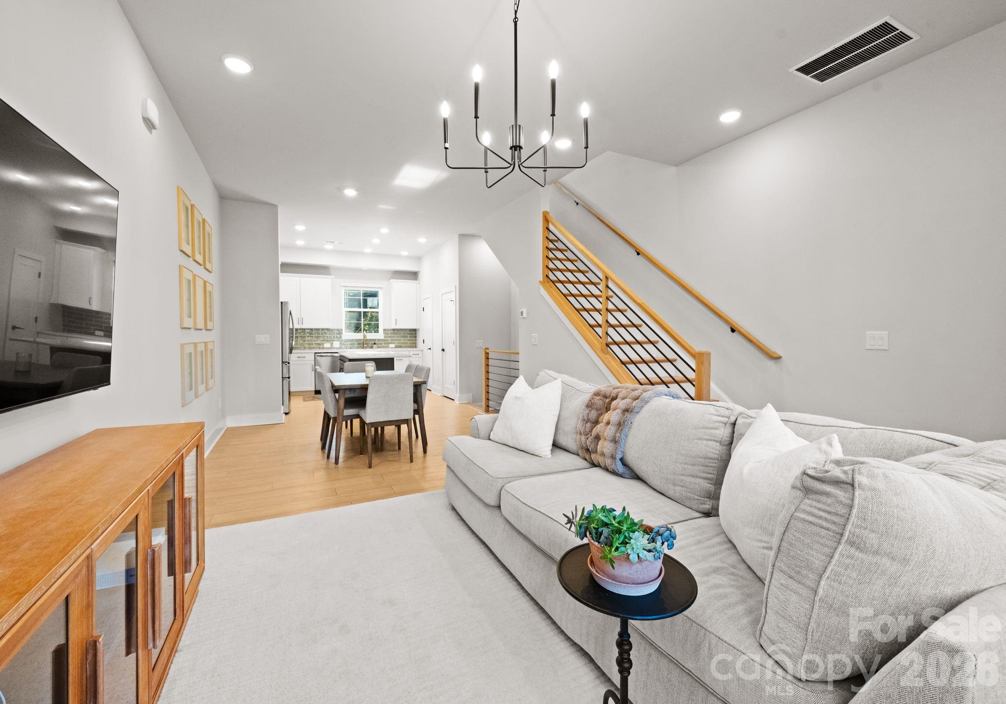1216 Craig View Way Property Photo 18