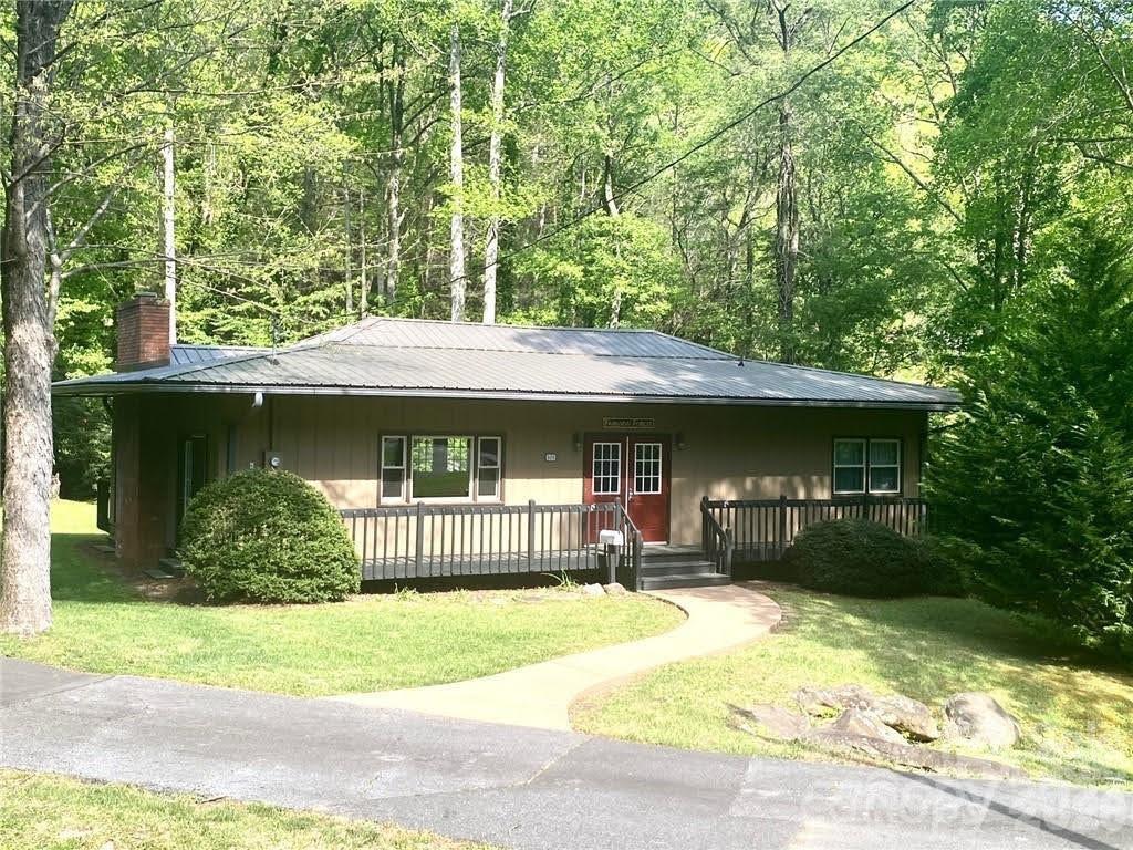 99999 Fairview Forest Drive Property Photo 8