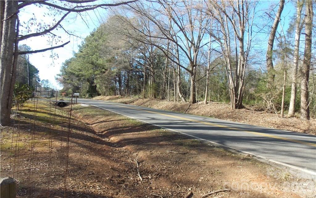 4350 Cureton Ferry Road Property Photo 3