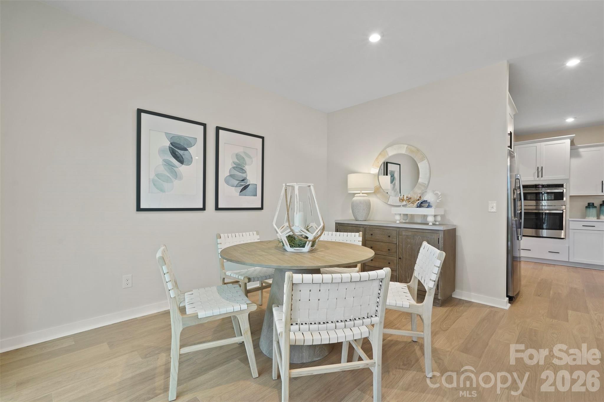 987 Exeter Drive Property Photo 30