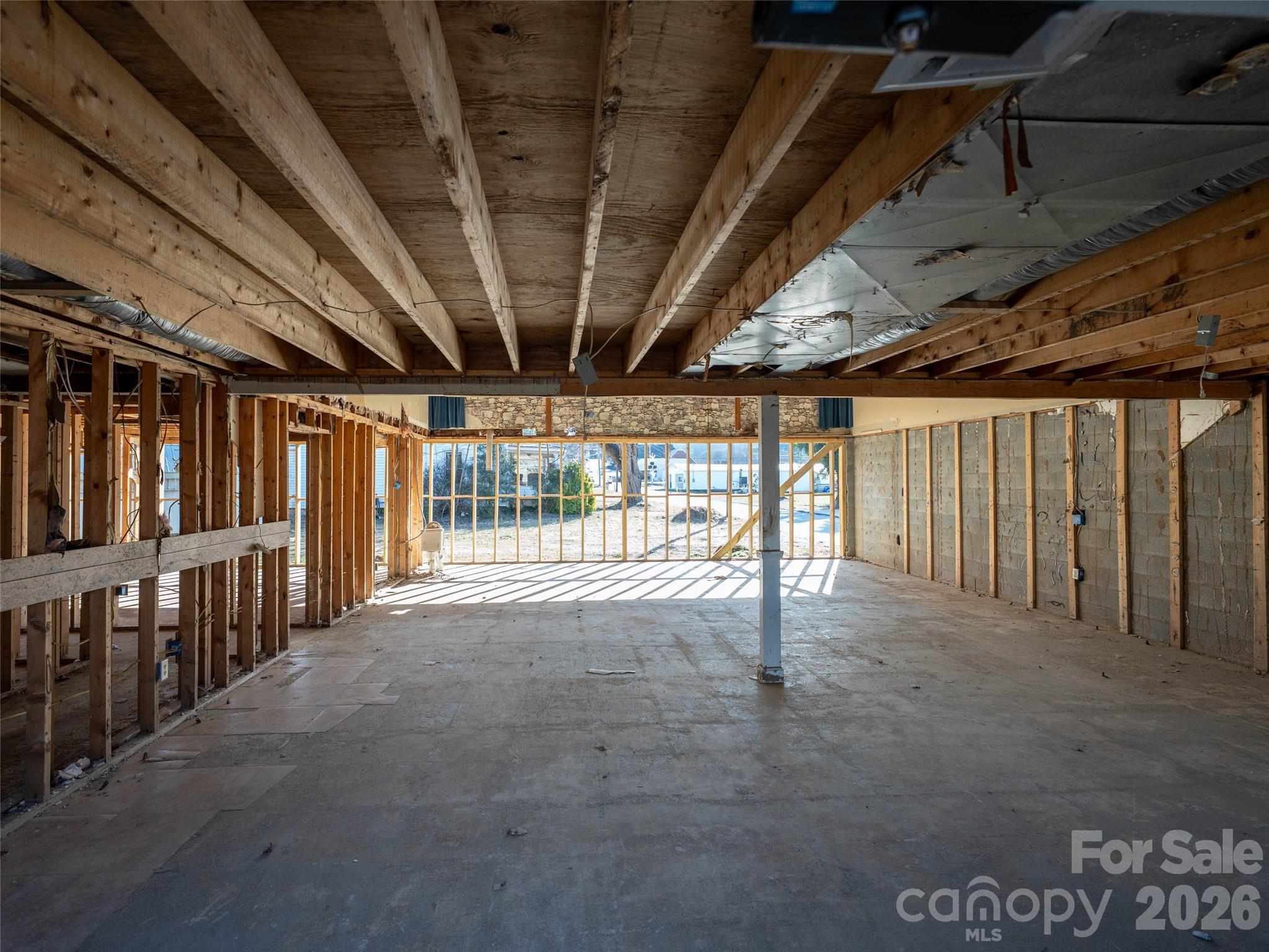 3264 Broad Street Property Photo 13
