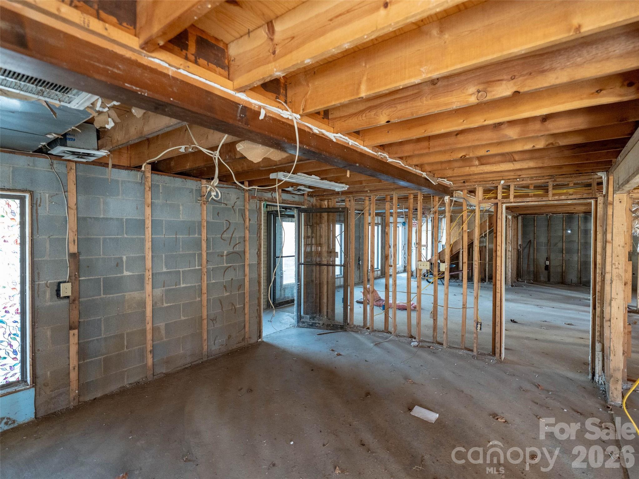 3264 Broad Street Property Photo 15