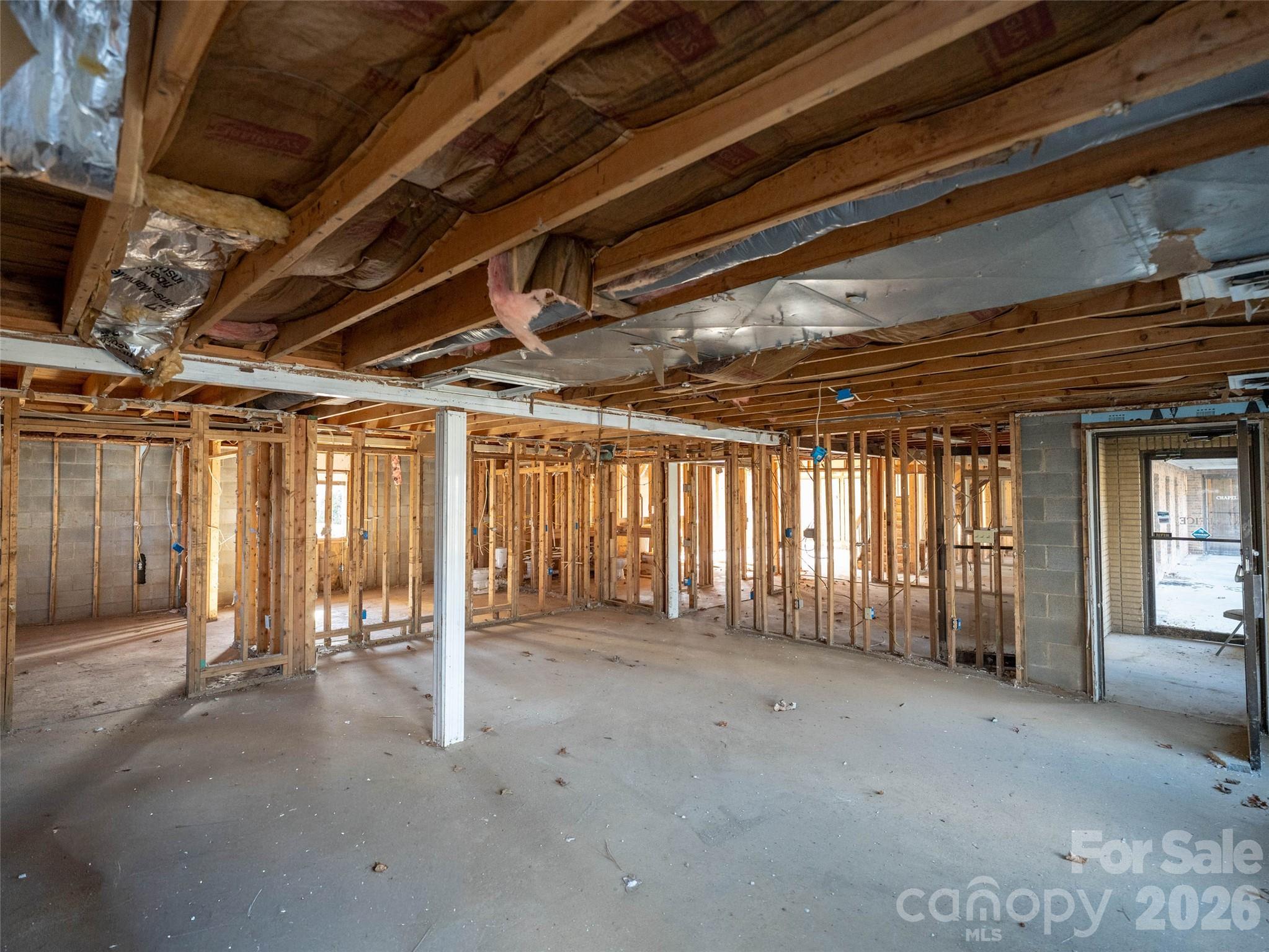 3264 Broad Street Property Photo 16