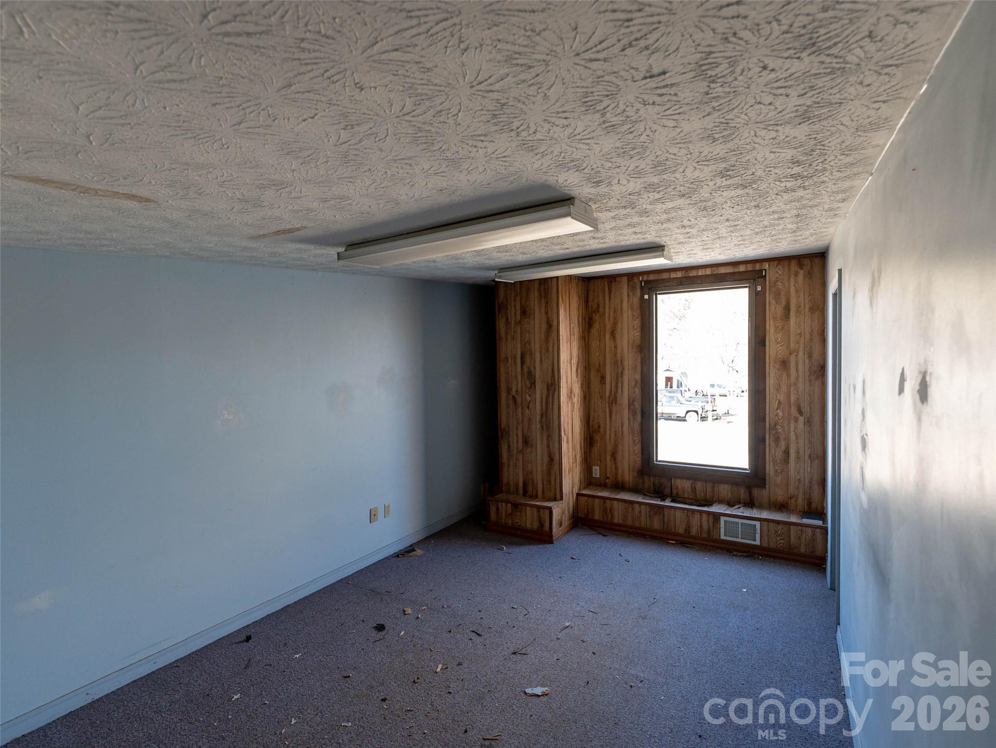 3264 Broad Street Property Photo 18