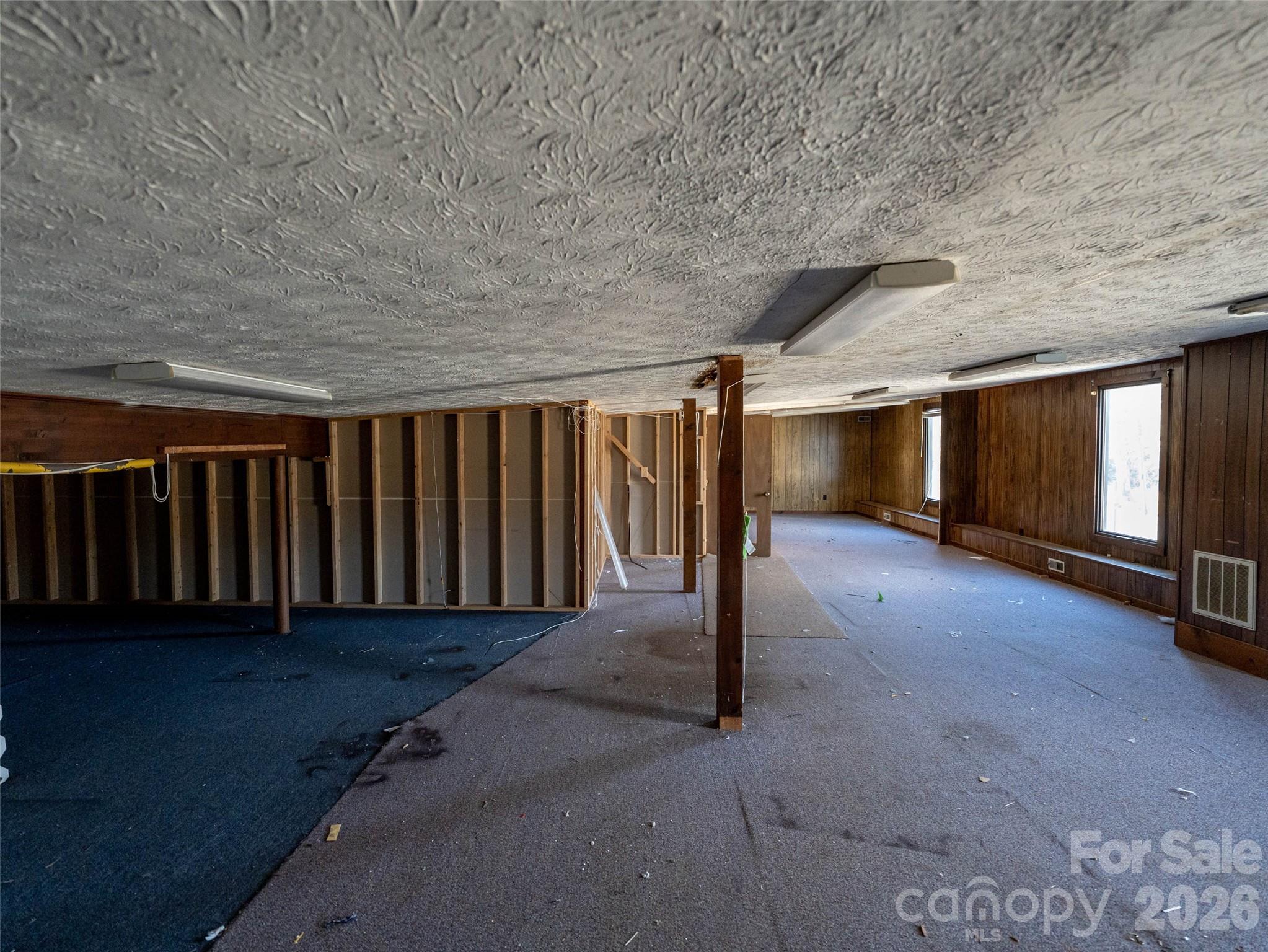 3264 Broad Street Property Photo 20