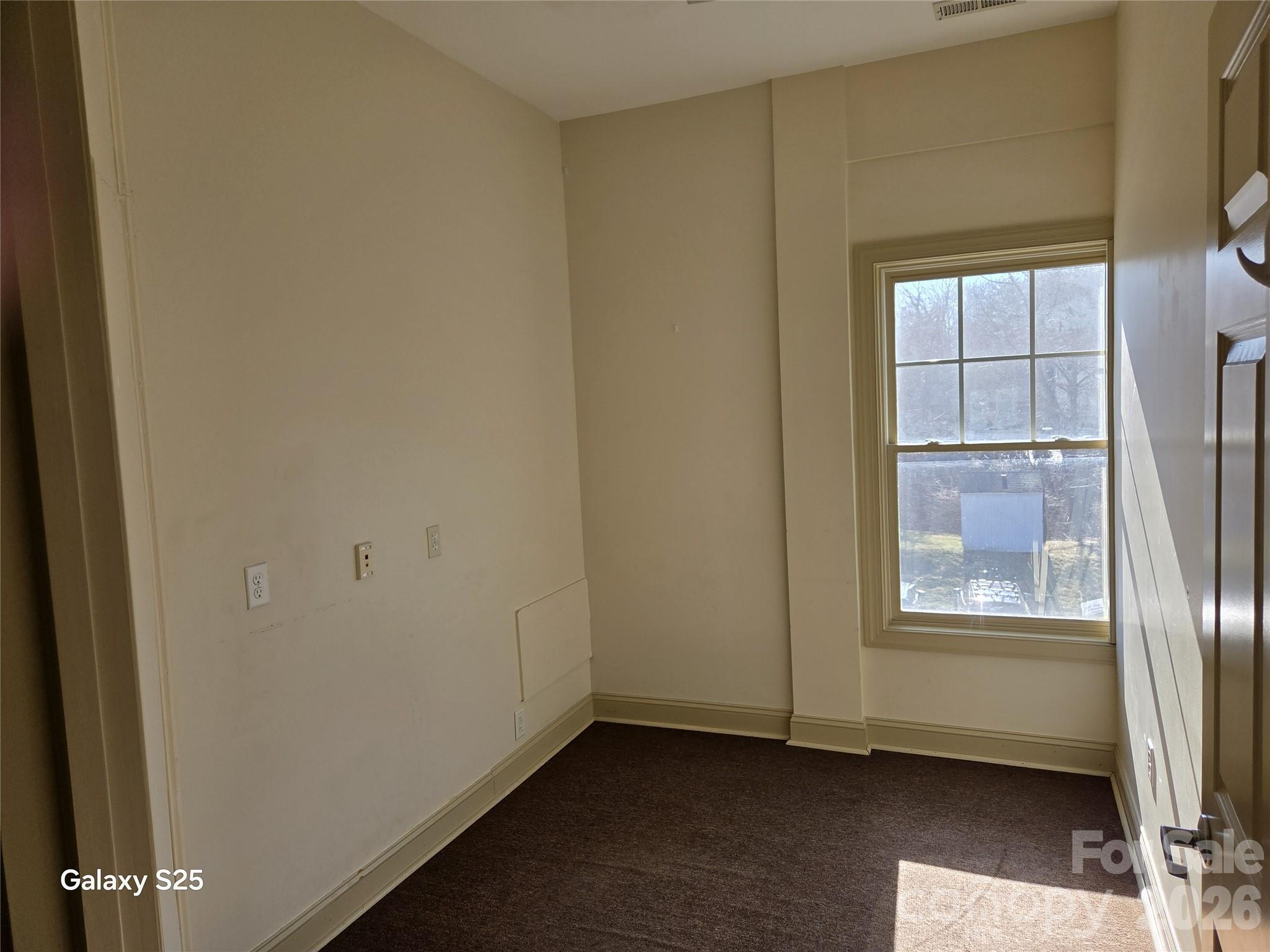 120 Chadwick Square Court E Property Photo 9