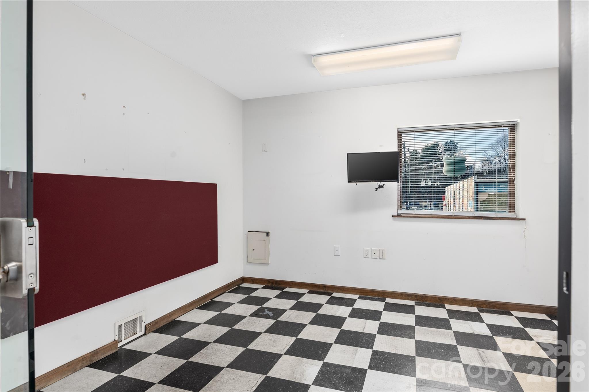 1473 Patton Avenue Property Photo 8