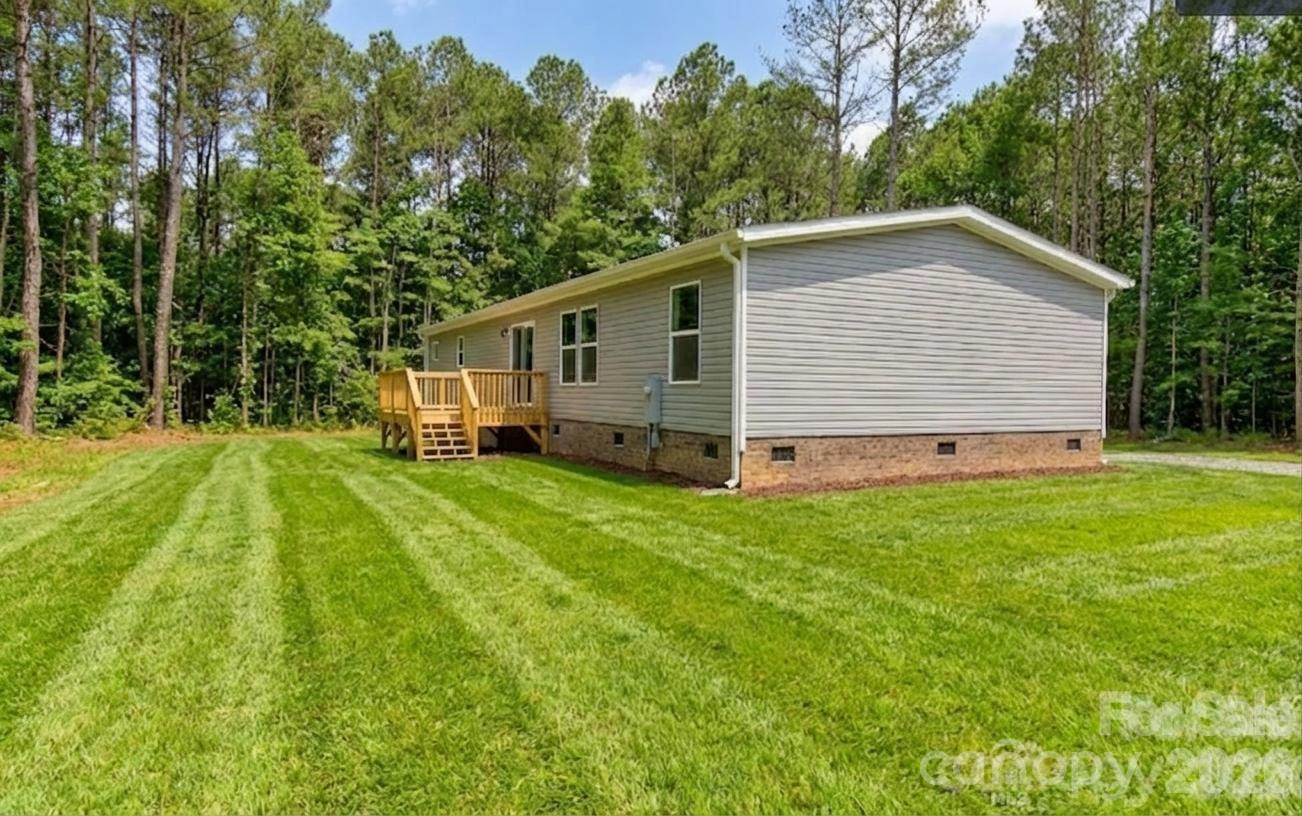 974 Old York Road Property Photo 3