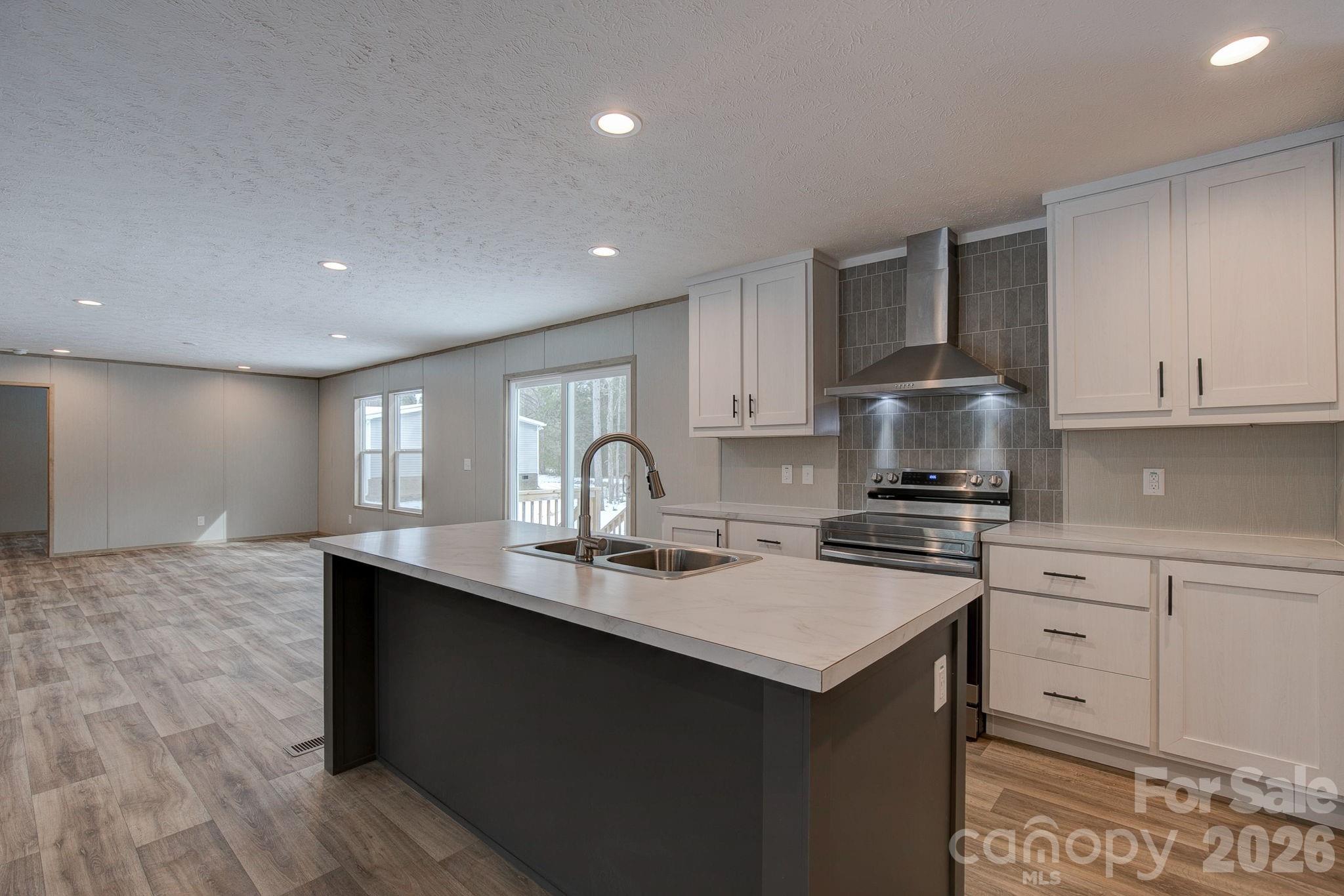 974 Old York Road Property Photo 14