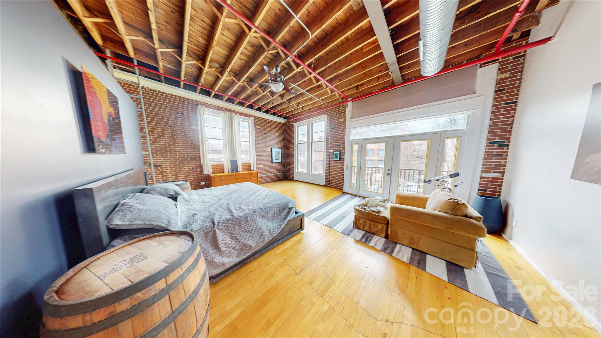 122 E Innes Street Property Photo 5