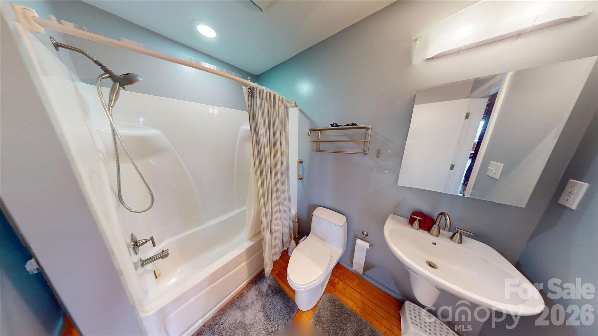 122 E Innes Street Property Photo 6