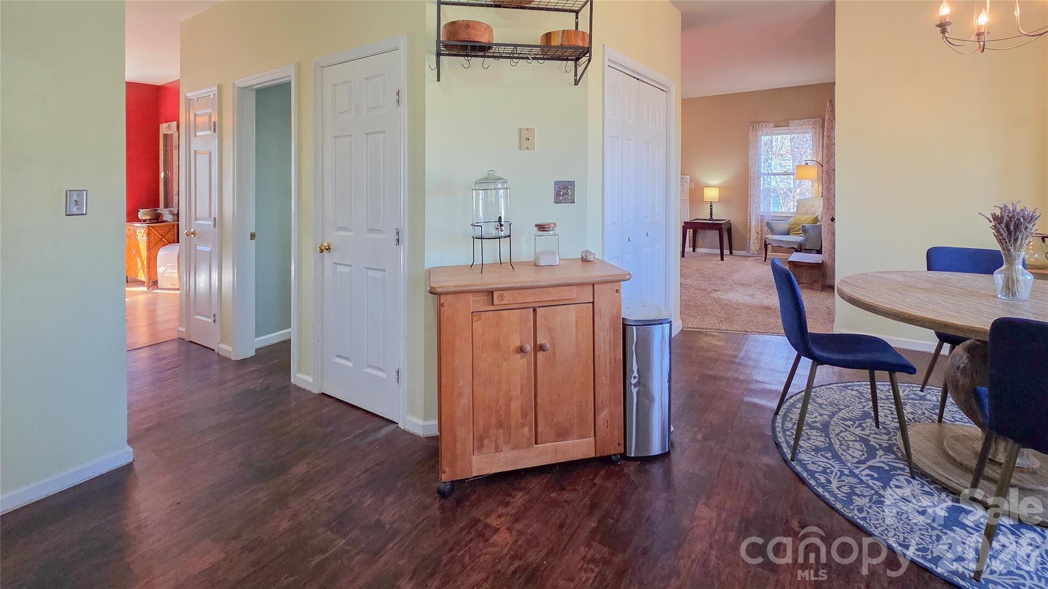 28 Sweetbriar Court Property Photo 14