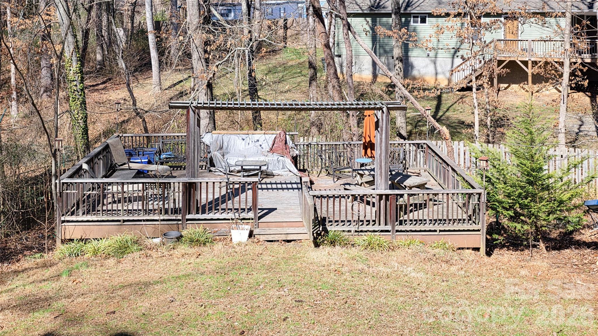 28 Sweetbriar Court Property Photo 40