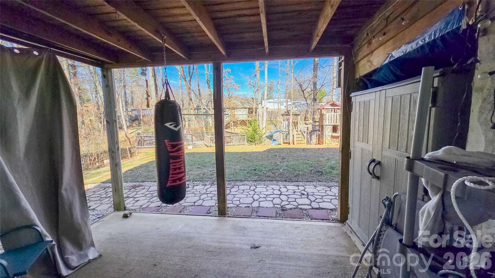 28 Sweetbriar Court Property Photo 45