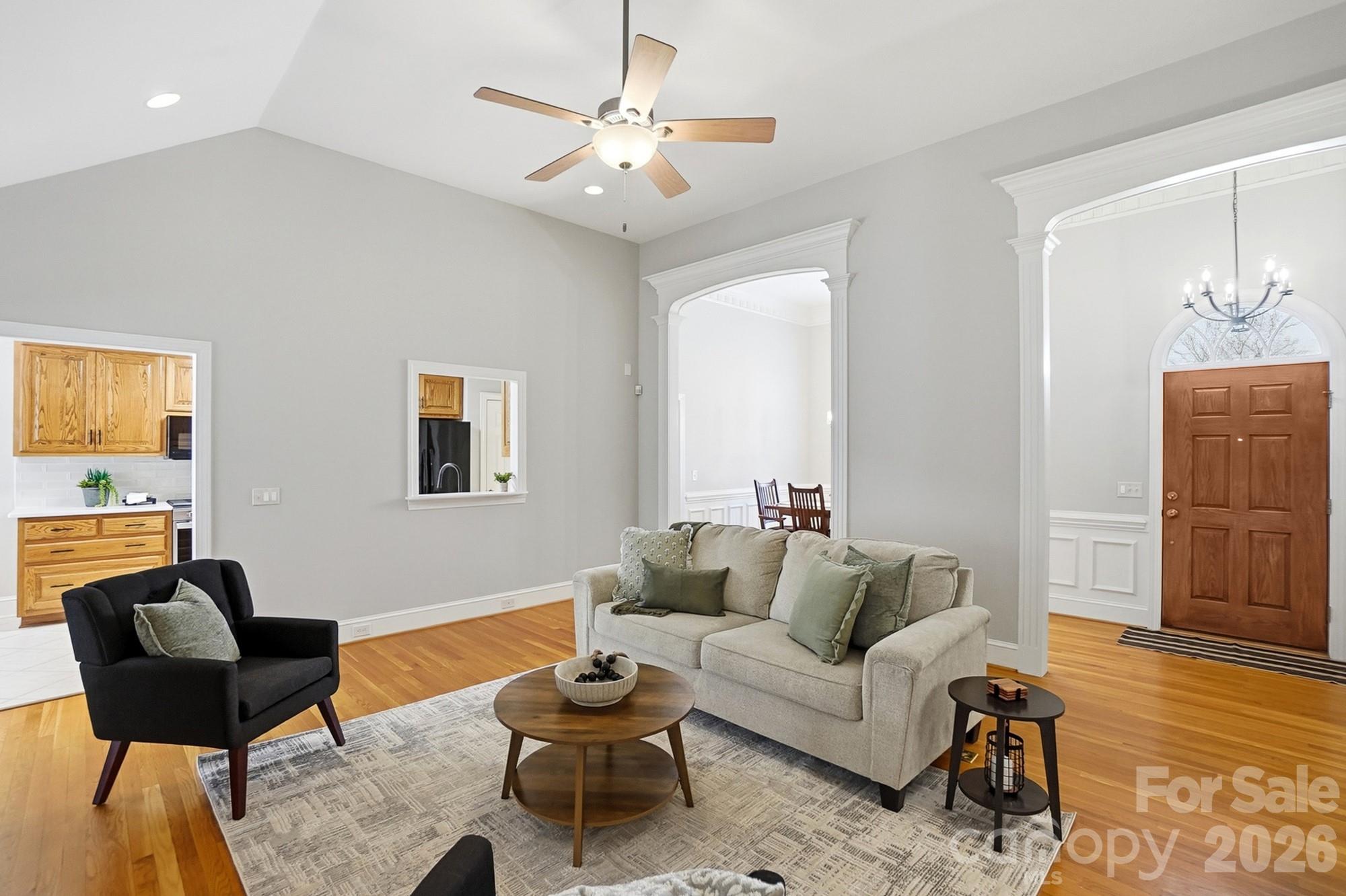 6104 Charity Drive Property Photo 11