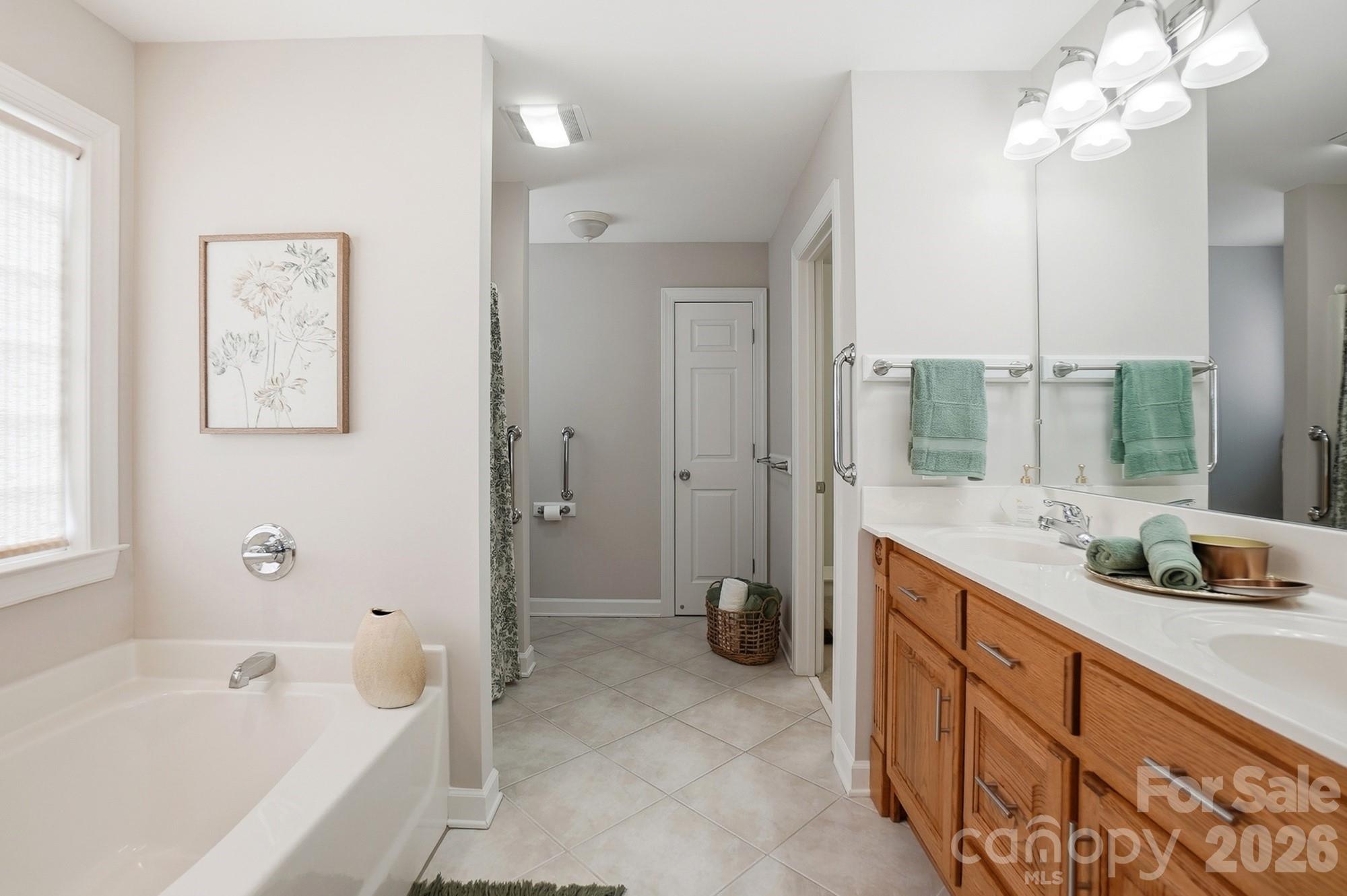 6104 Charity Drive Property Photo 32