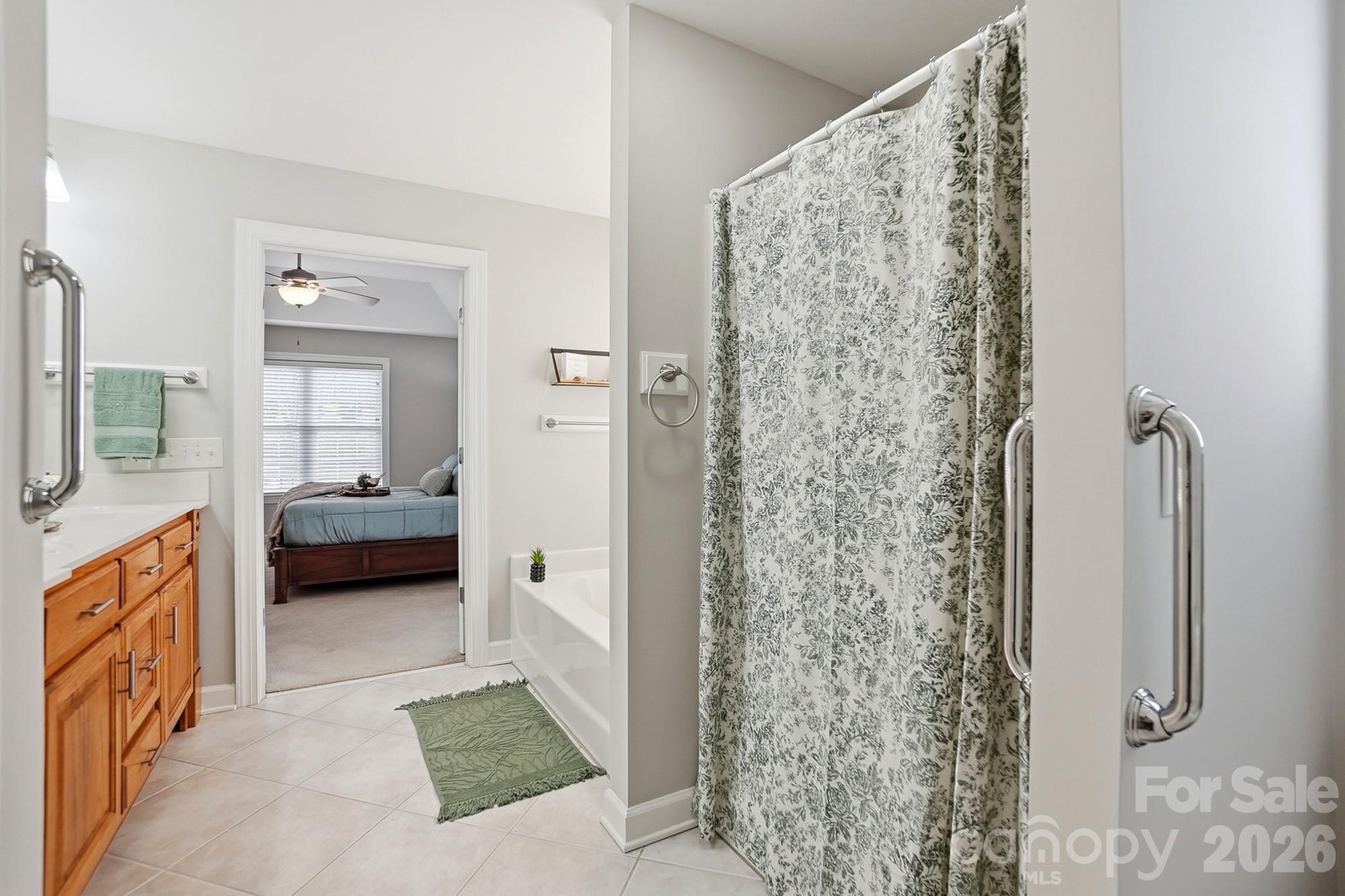 6104 Charity Drive Property Photo 33