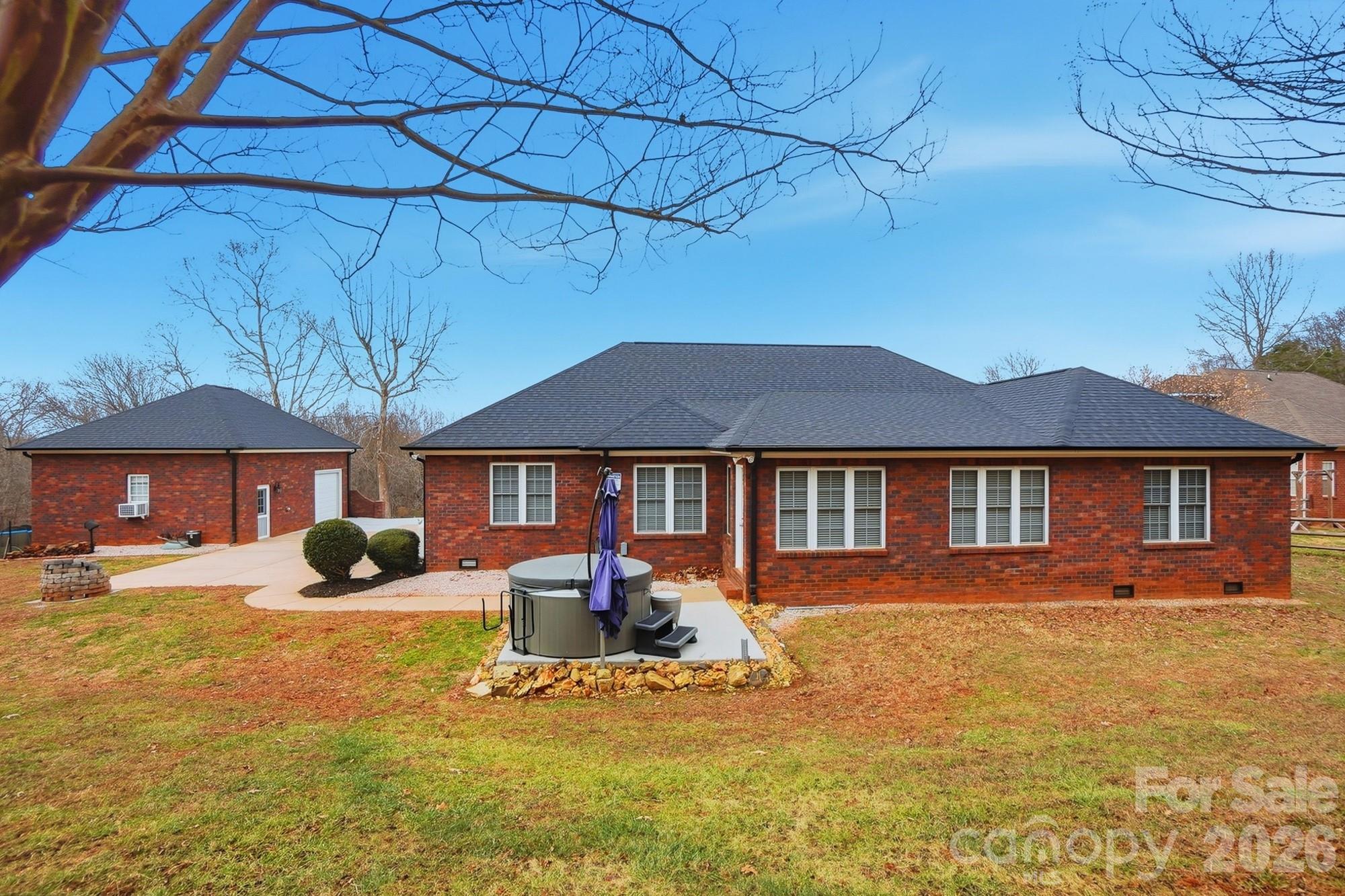 6104 Charity Drive Property Photo 41