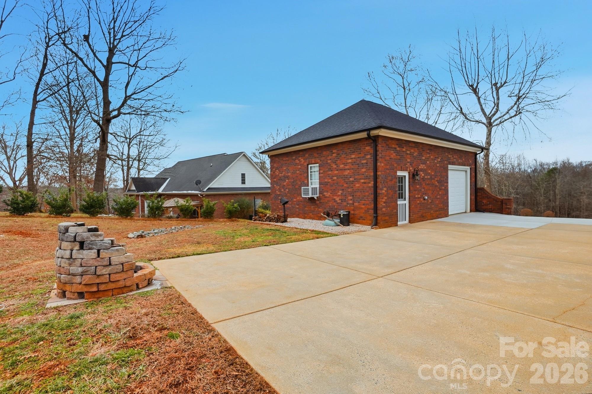 6104 Charity Drive Property Photo 45