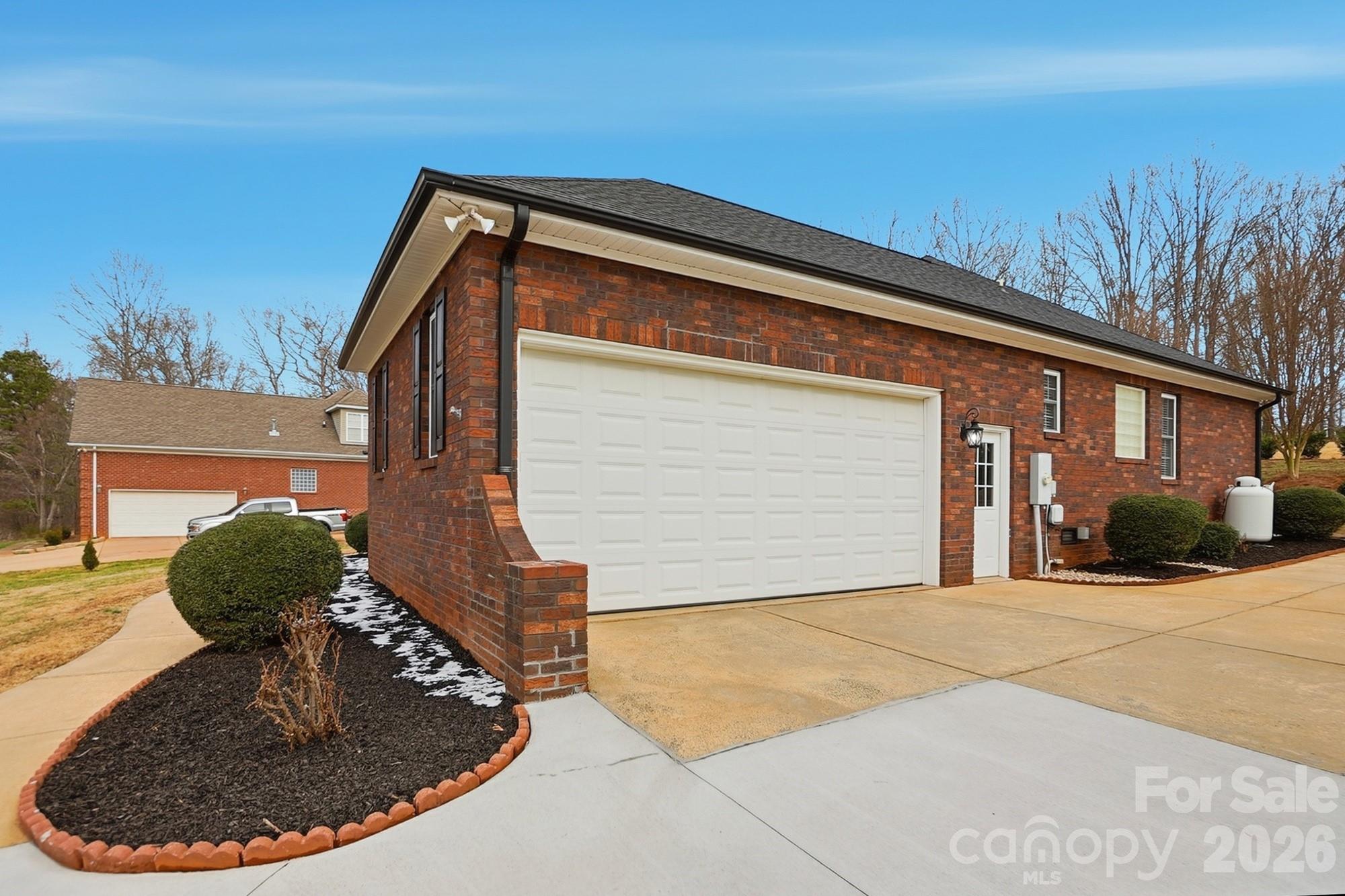 6104 Charity Drive Property Photo 47