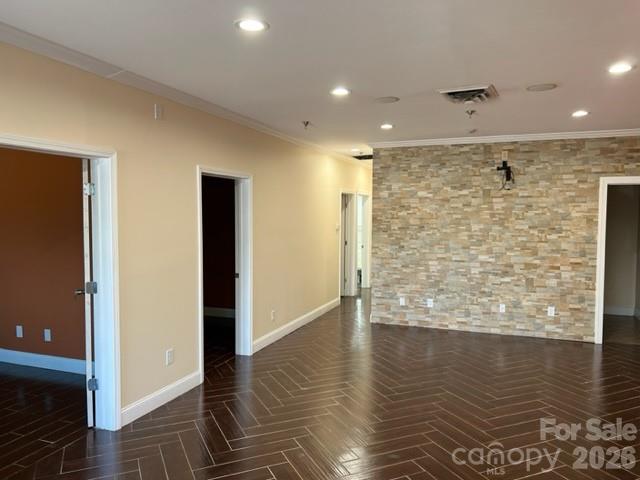 2146 Highland Avenue Property Photo 8
