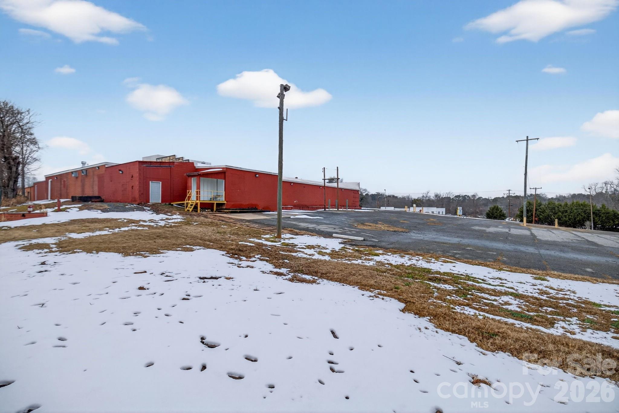 2146 Highland Avenue Property Photo 31