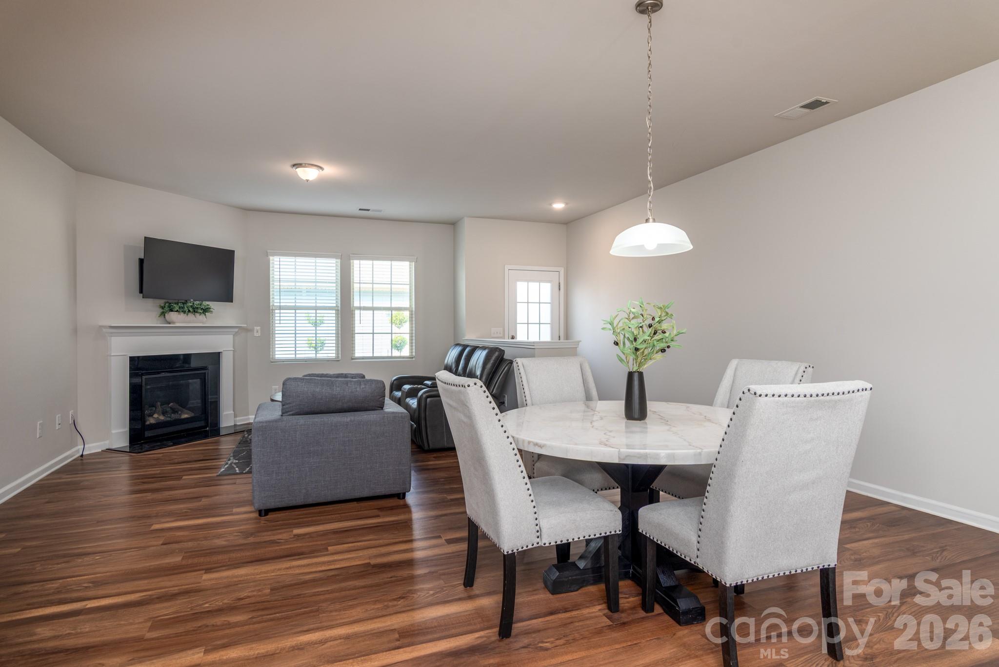 11316 Westbranch Parkway Property Photo 6