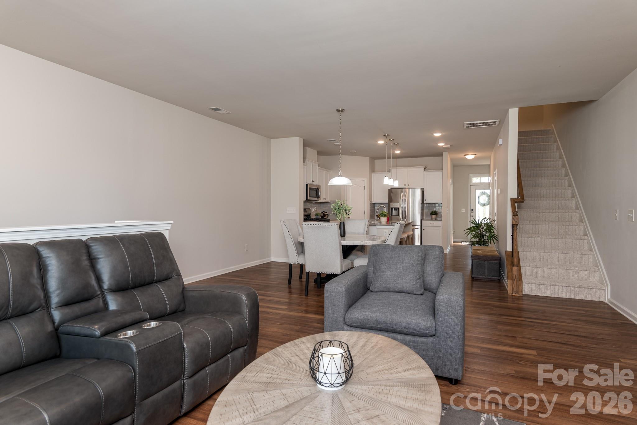 11316 Westbranch Parkway Property Photo 8