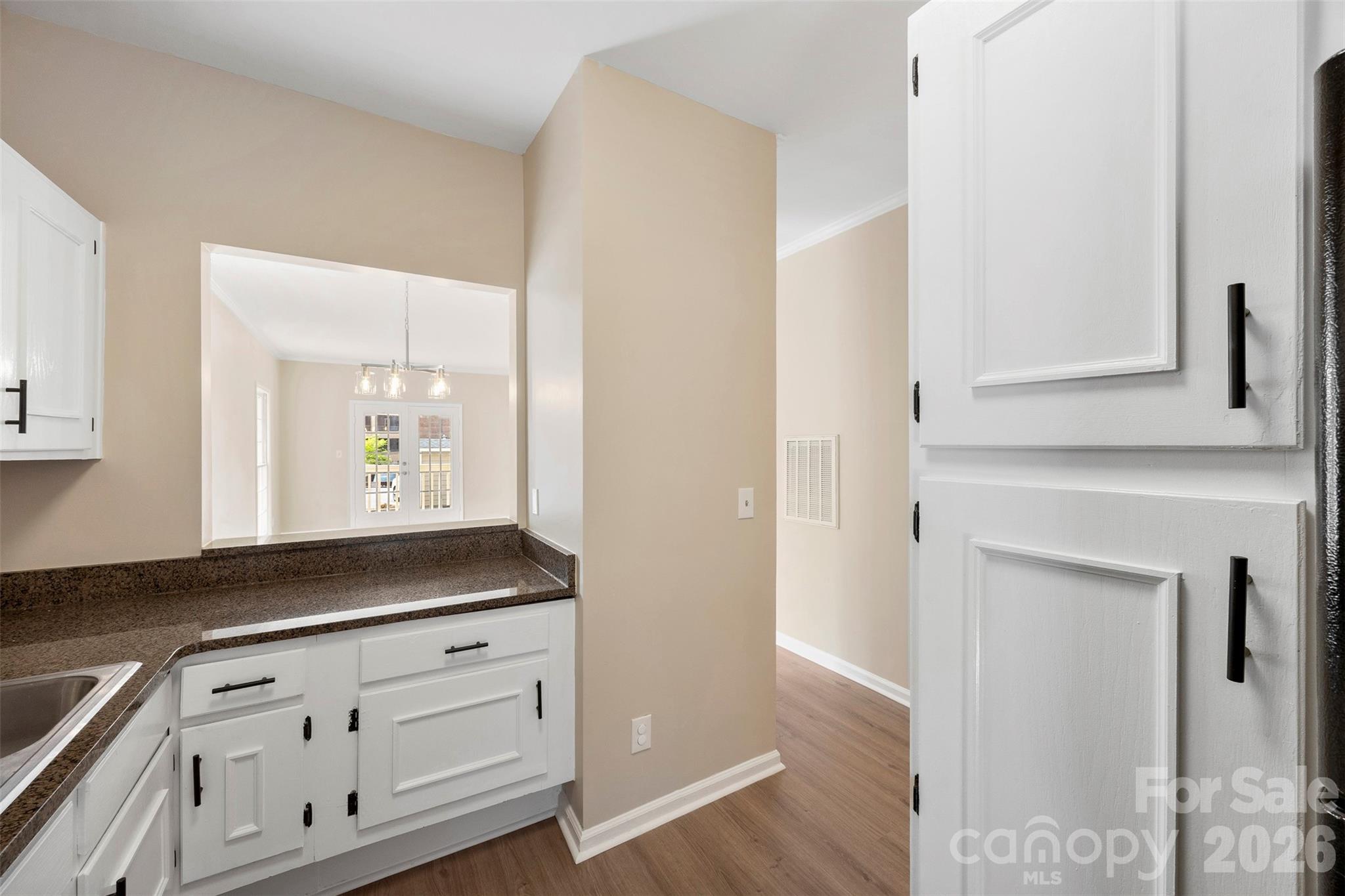 301 Queens Road 108 Property Photo 14
