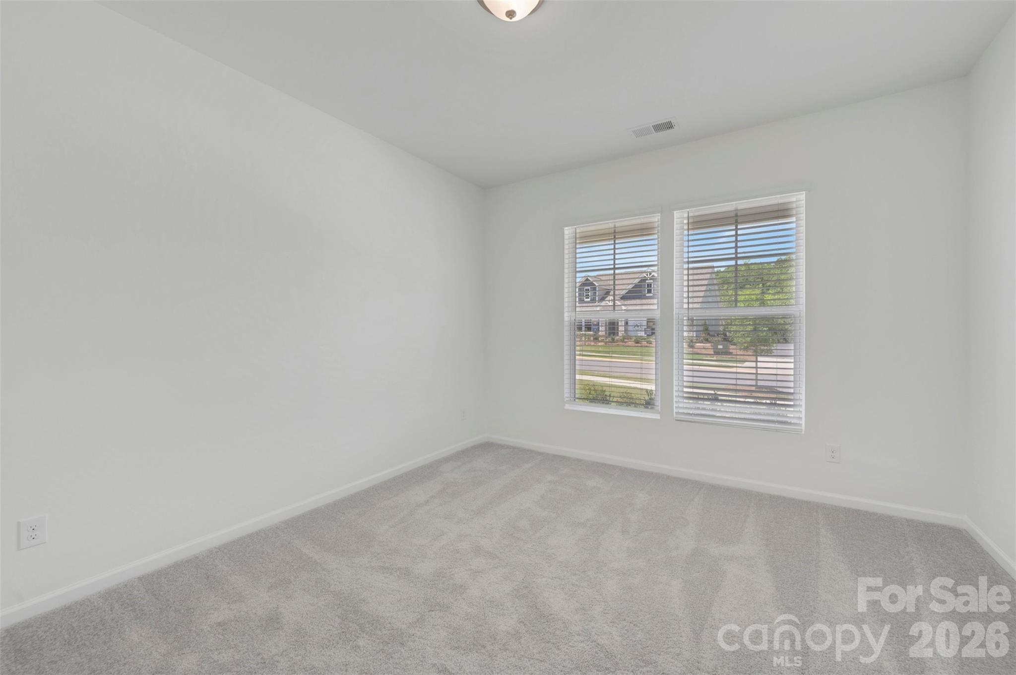 1735 Boulder Ridge Drive Property Photo 3