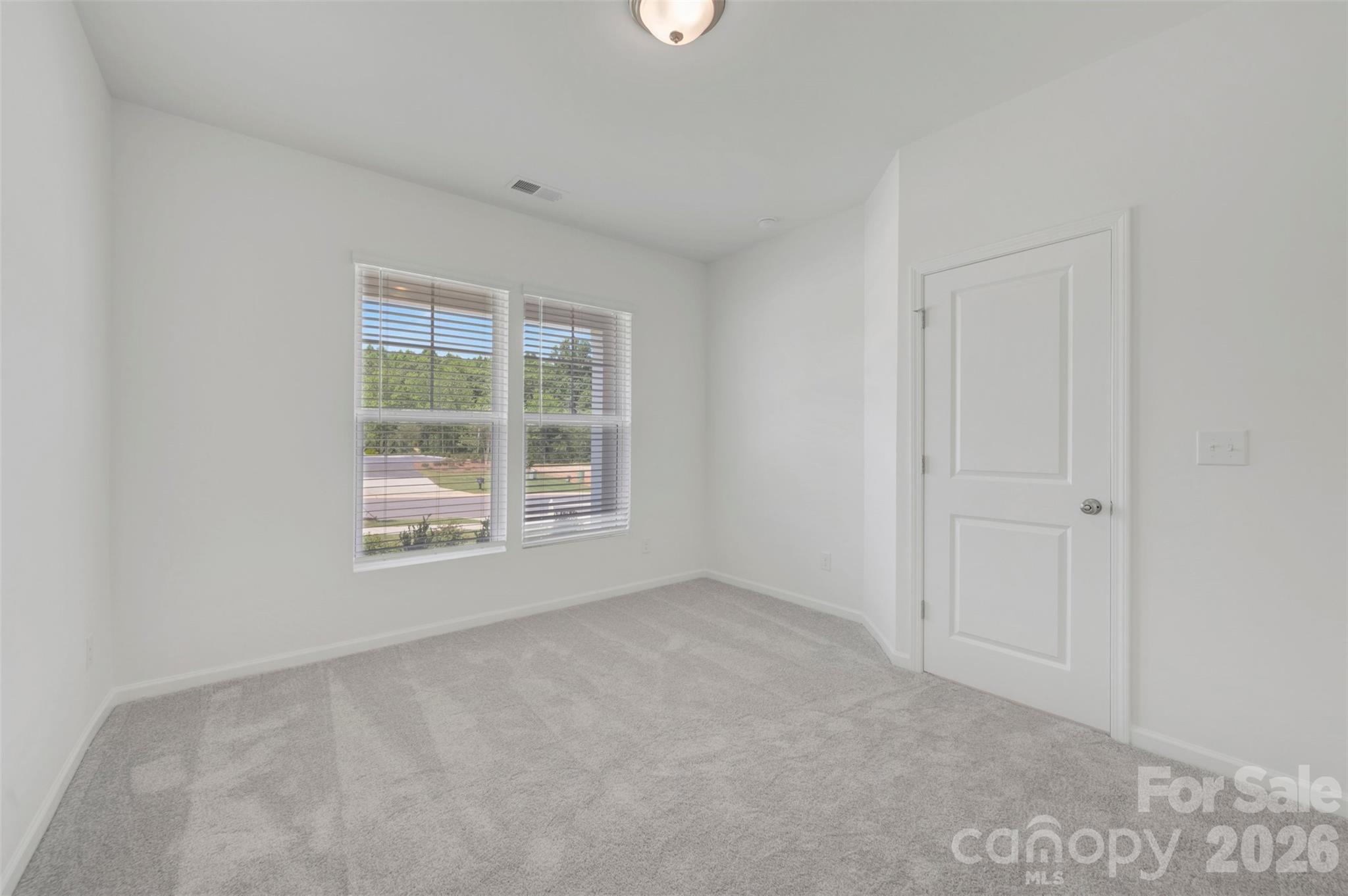 1735 Boulder Ridge Drive Property Photo 4