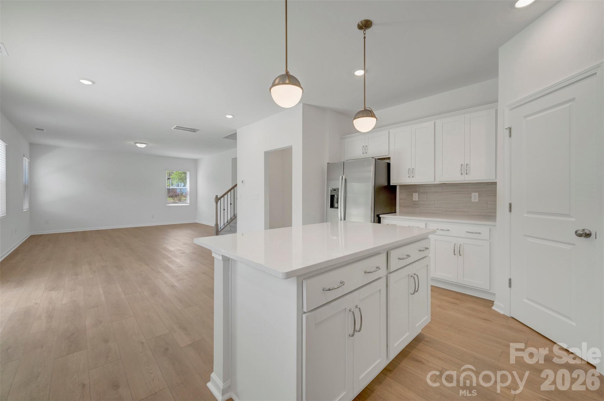 1735 Boulder Ridge Drive Property Photo 8