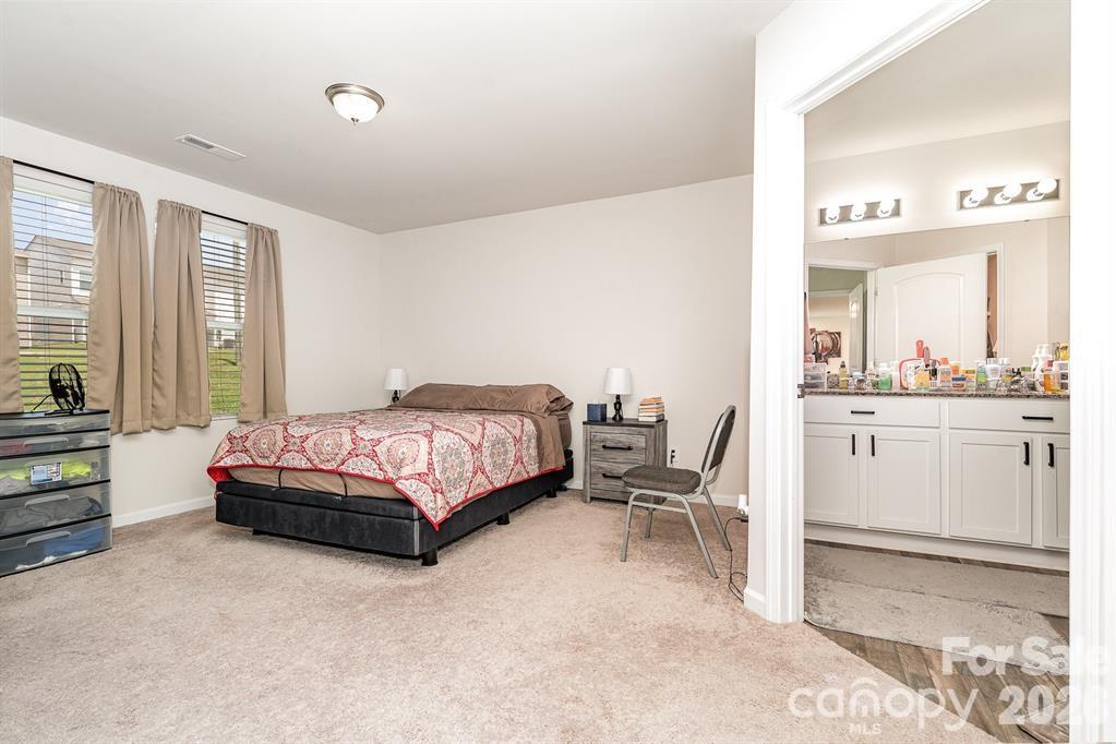 418 Winsley Drive Property Photo 7