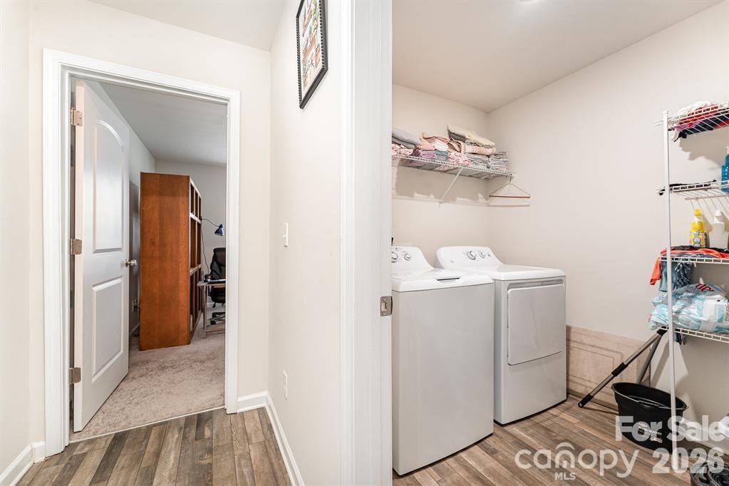 418 Winsley Drive Property Photo 11