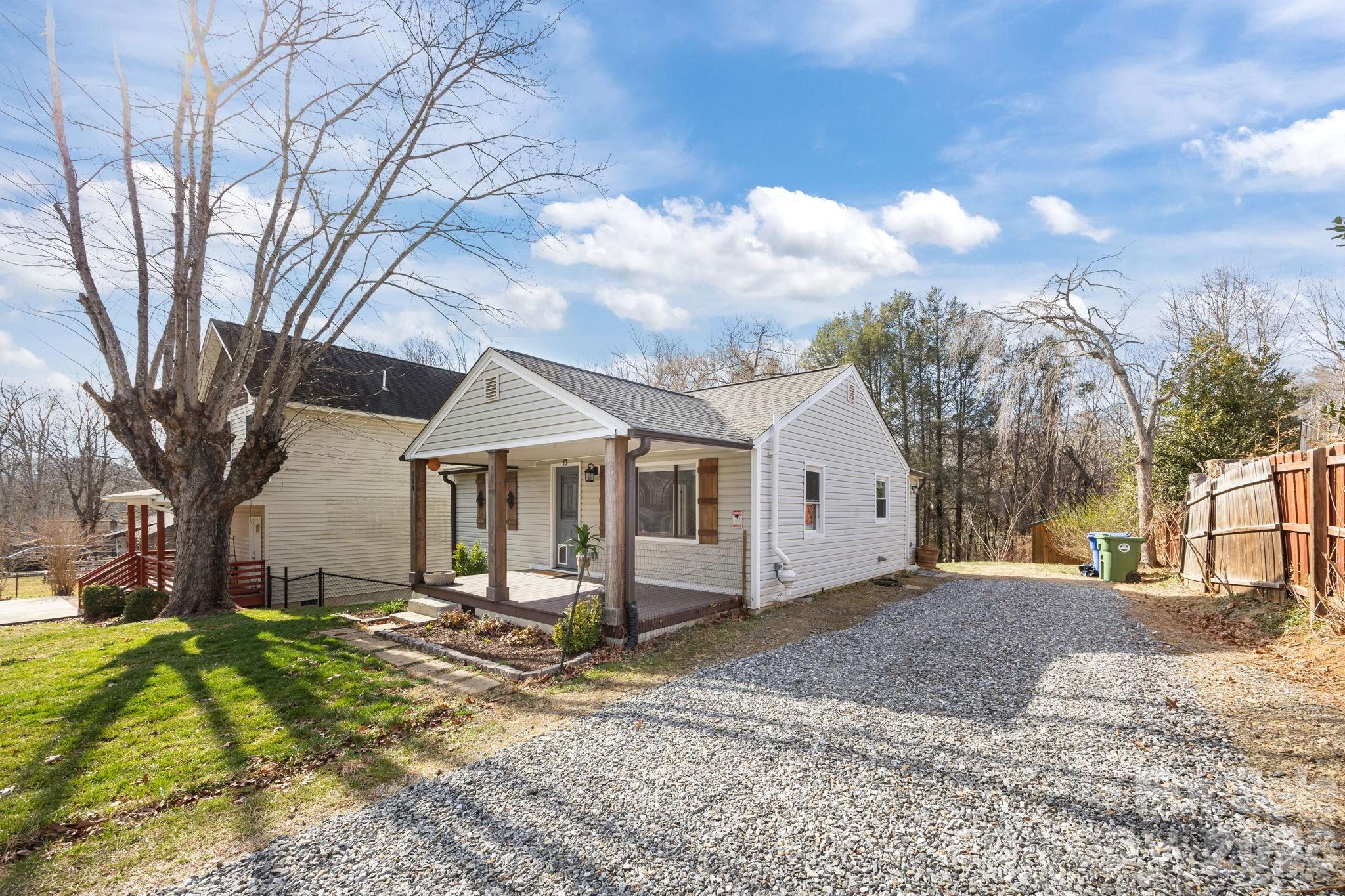 164 Lakeside Drive Property Photo 4