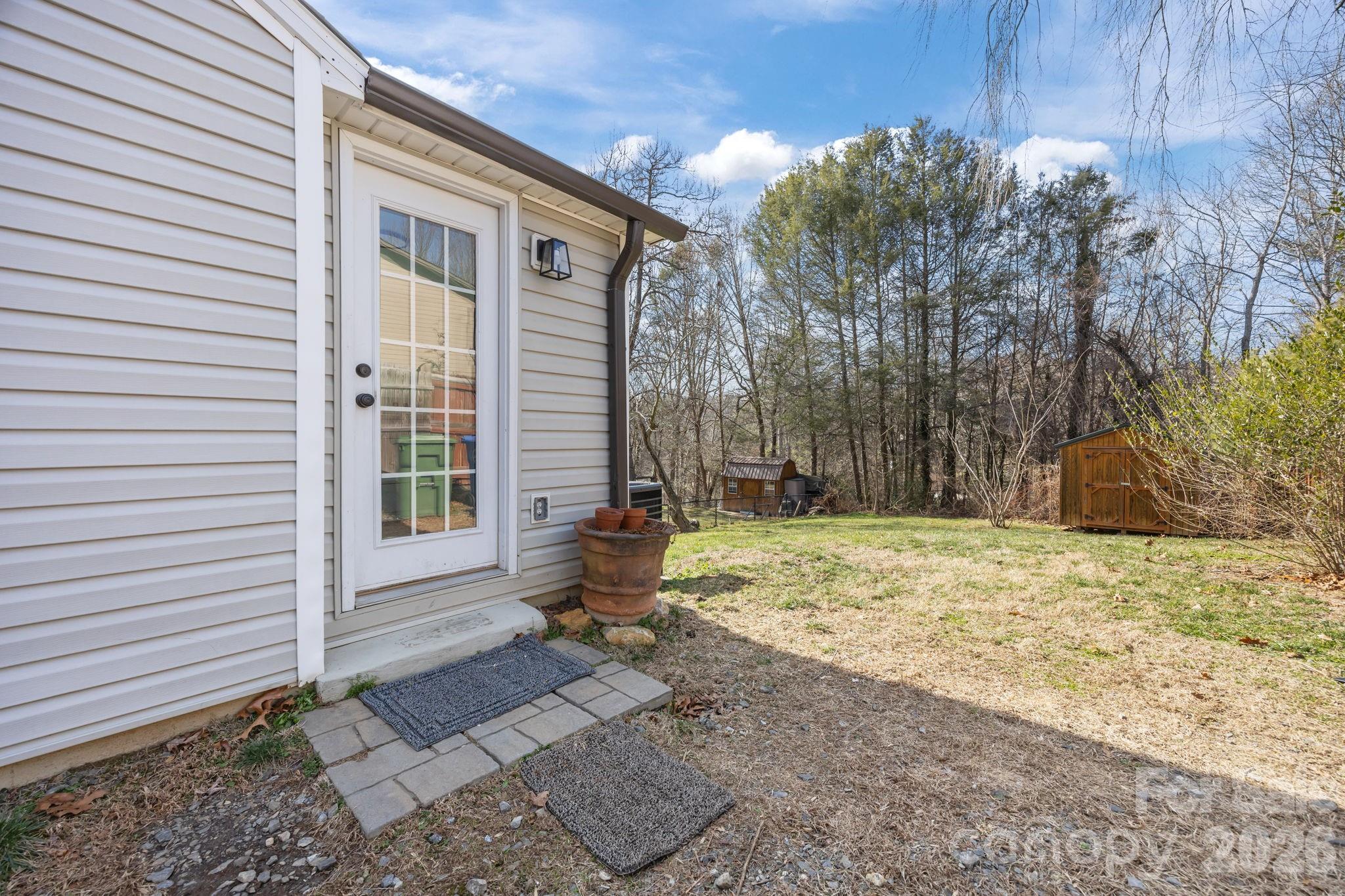 164 Lakeside Drive Property Photo 14