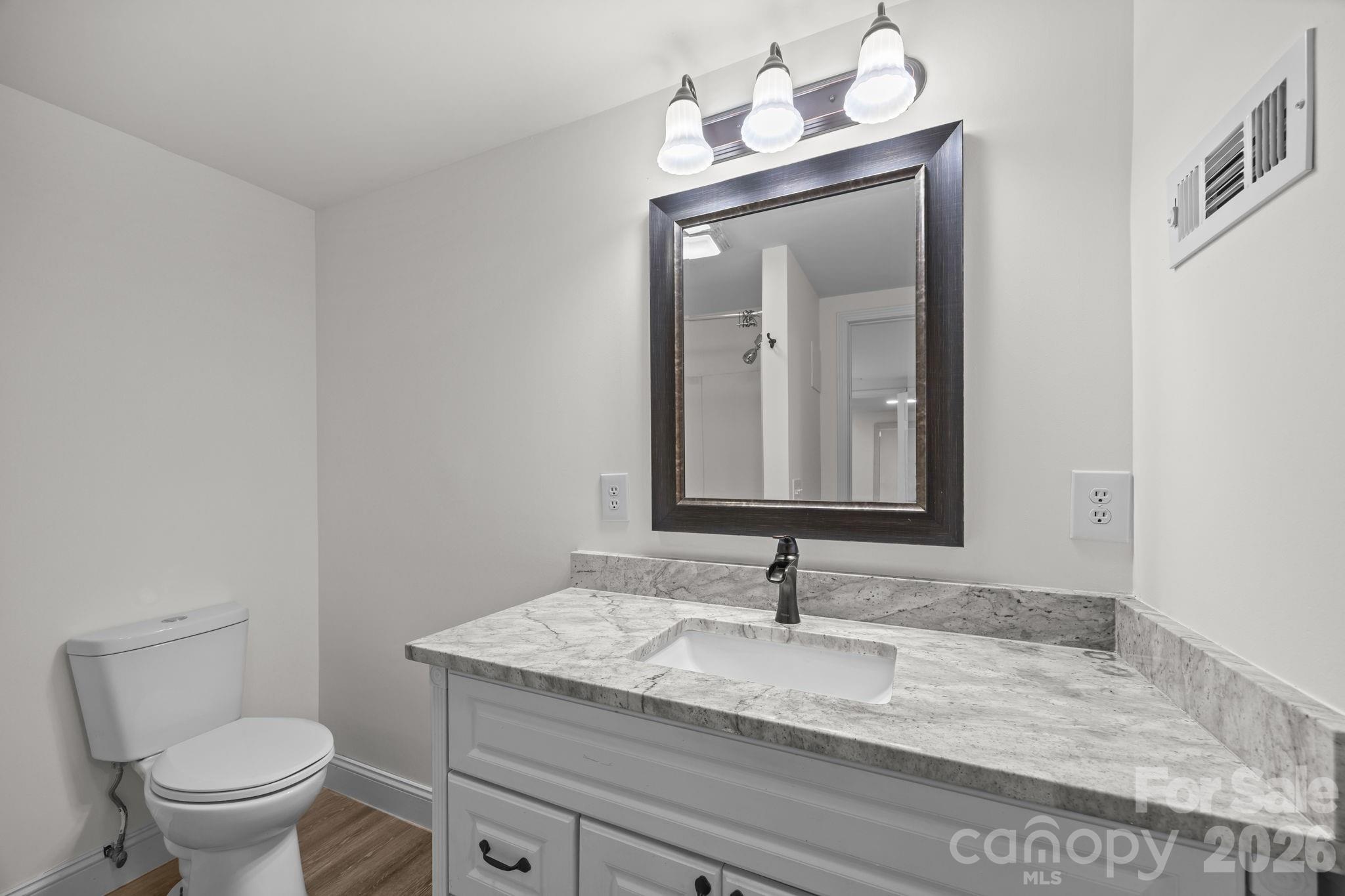 164 Lakeside Drive Property Photo 22