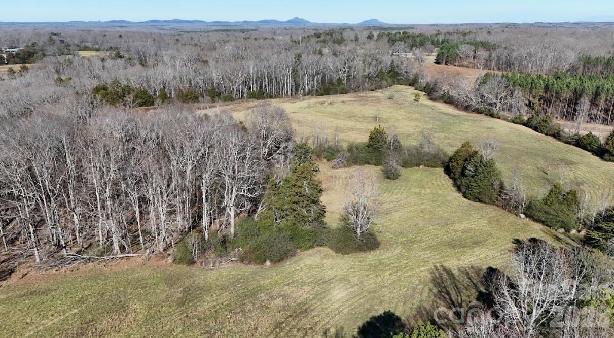 996 Split Trail Road Property Photo