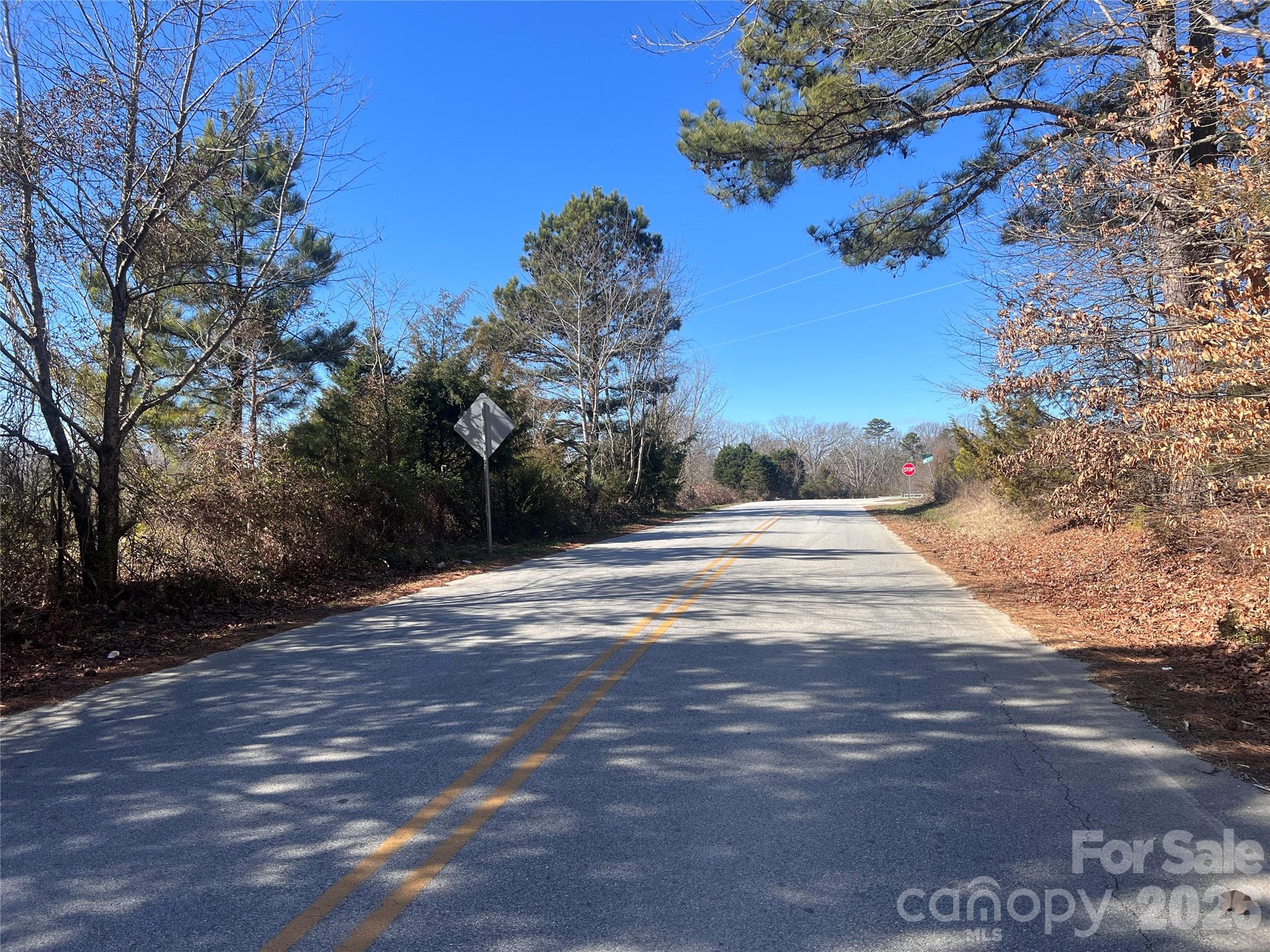 996 Split Trail Road Property Photo 4